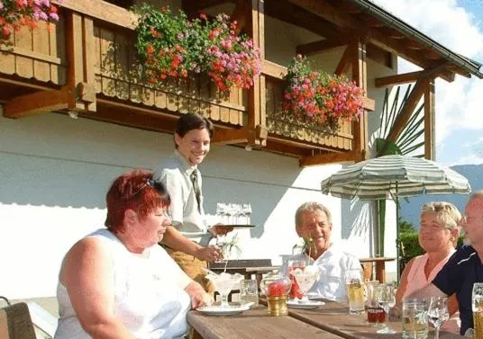 Food in Haus Karnia Appartements & Zimmer
