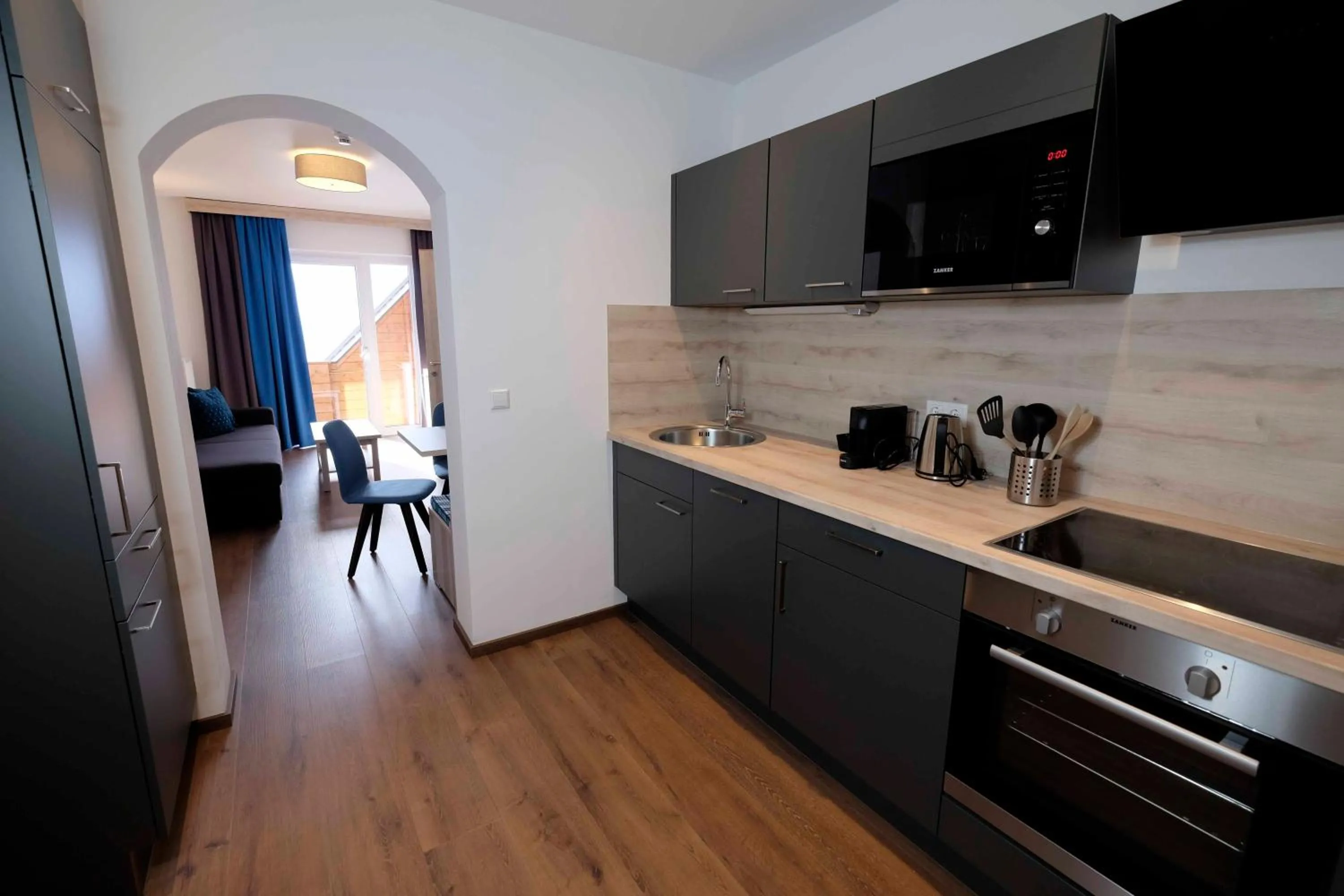 Kitchen or kitchenette in Haus Karnia Appartements & Zimmer