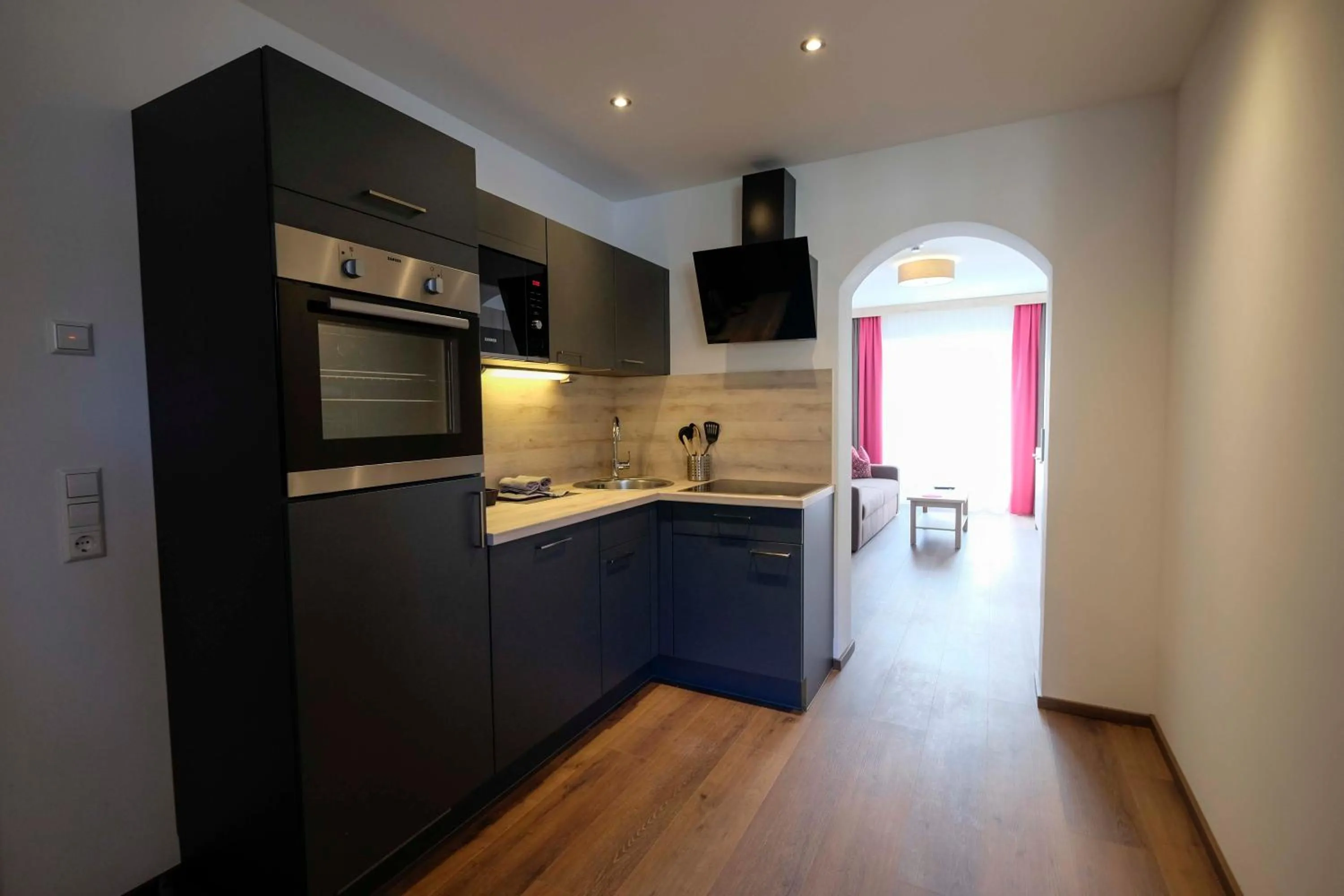 Kitchen or kitchenette in Haus Karnia Appartements & Zimmer