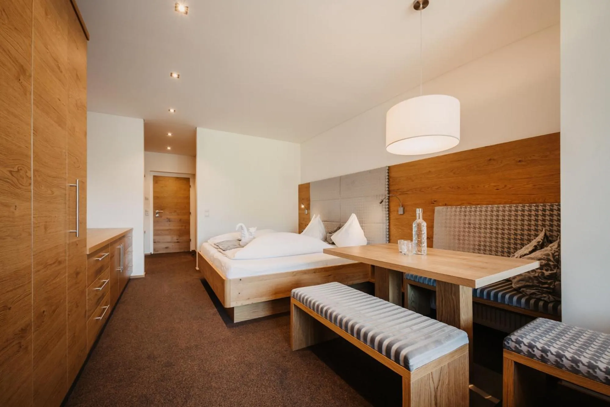 Photo of the whole room, Bed in Alpina Wagrain