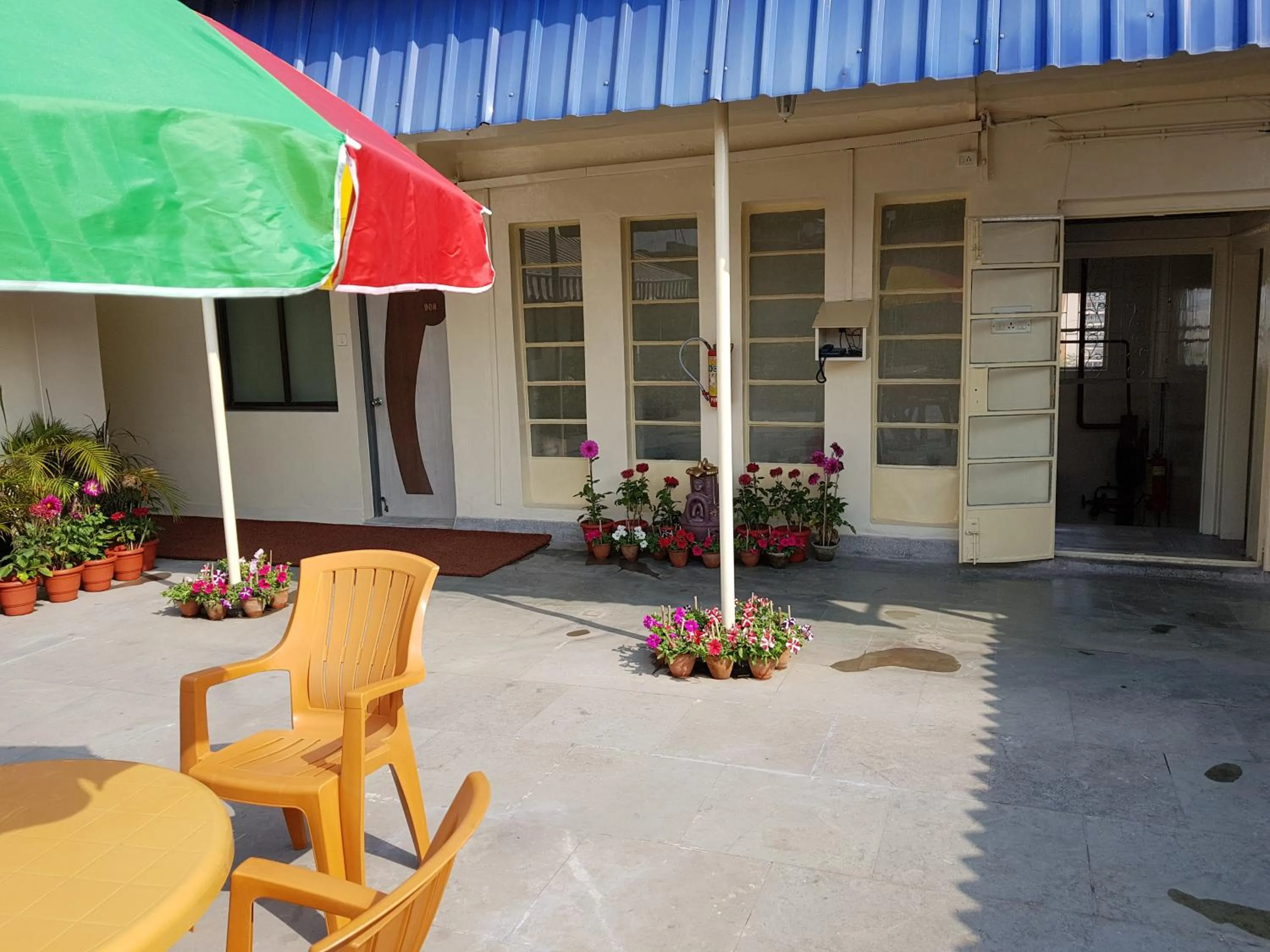 Patio in Hotel Rushabh Home