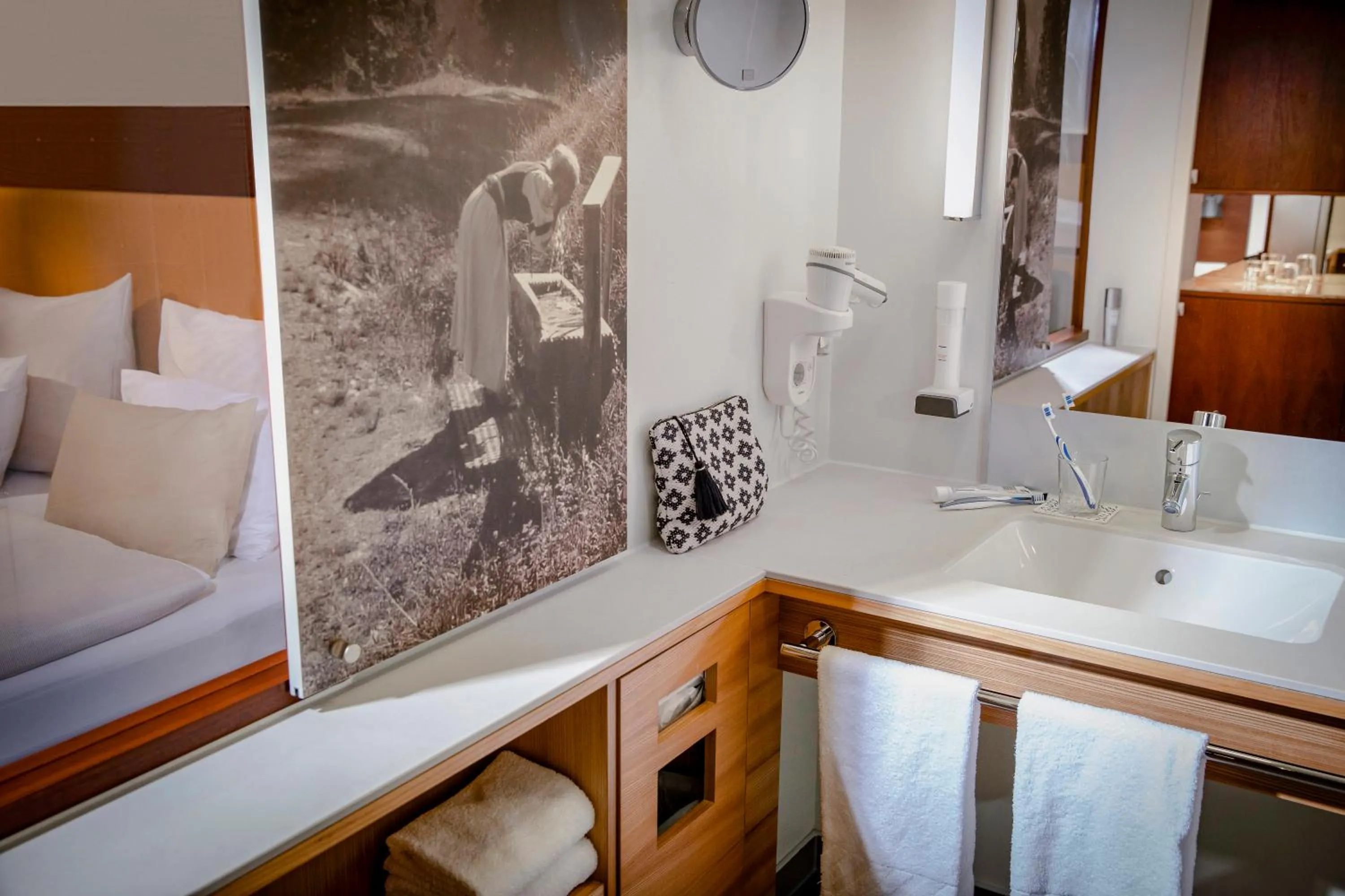 Bathroom, Bed in TUI BLUE Fieberbrunn