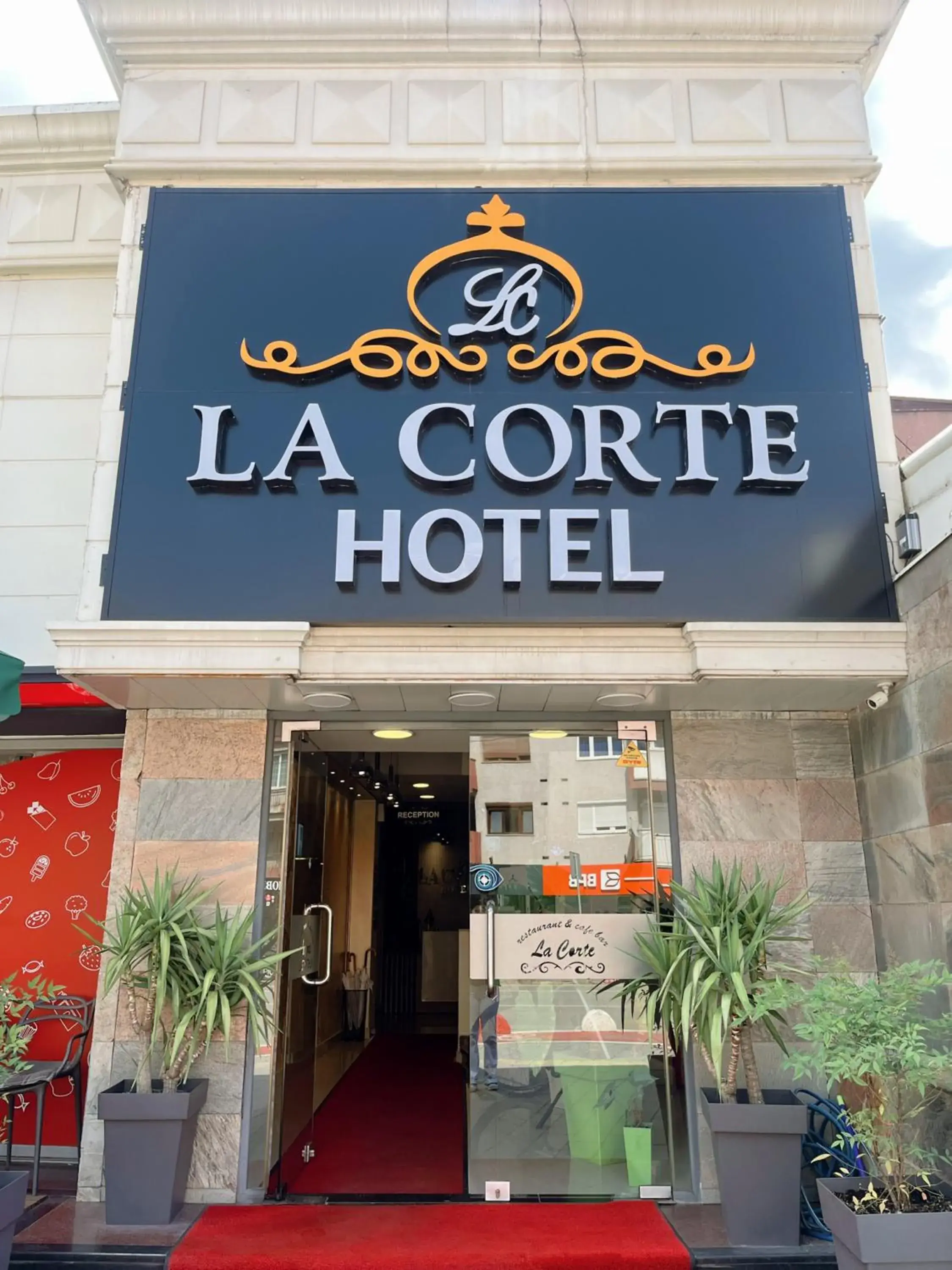 Hotel LaCorte Prishtina Hotel LaCorte Prishtina