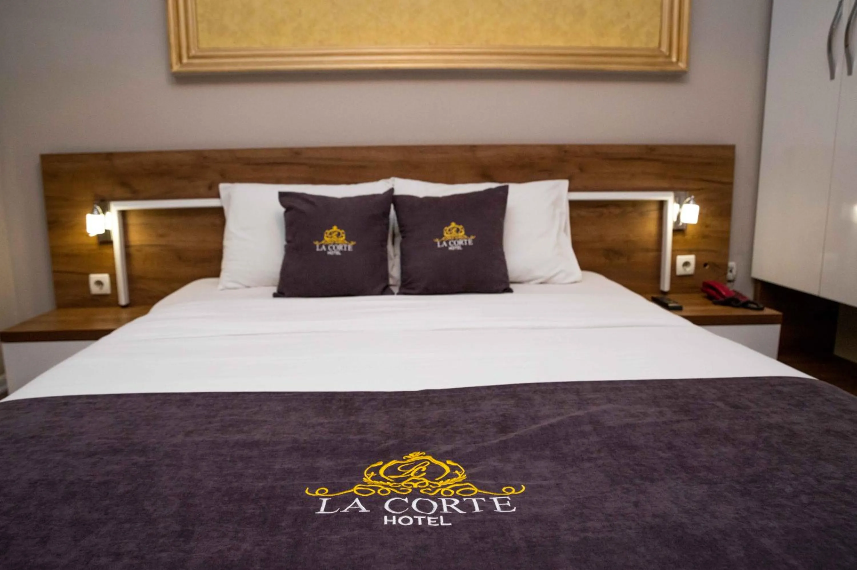 Standard Queen Room - single occupancy in Hotel LaCorte Prishtina
