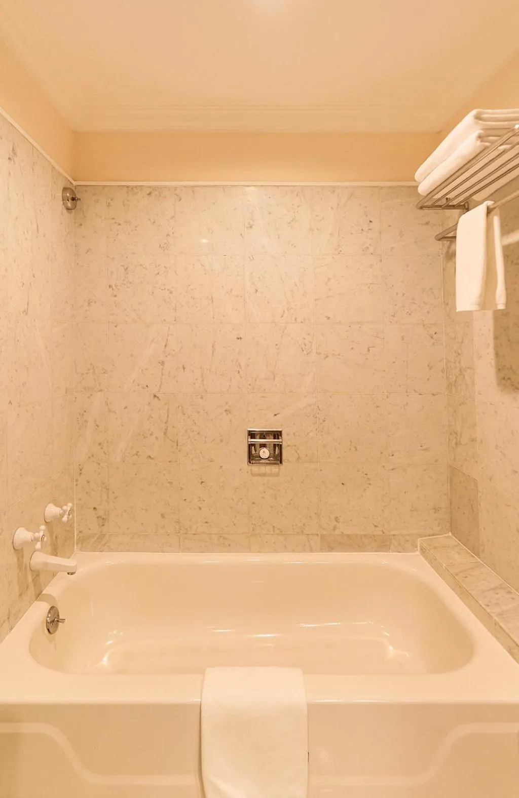 Bathroom in Ramana Saigon Hotel