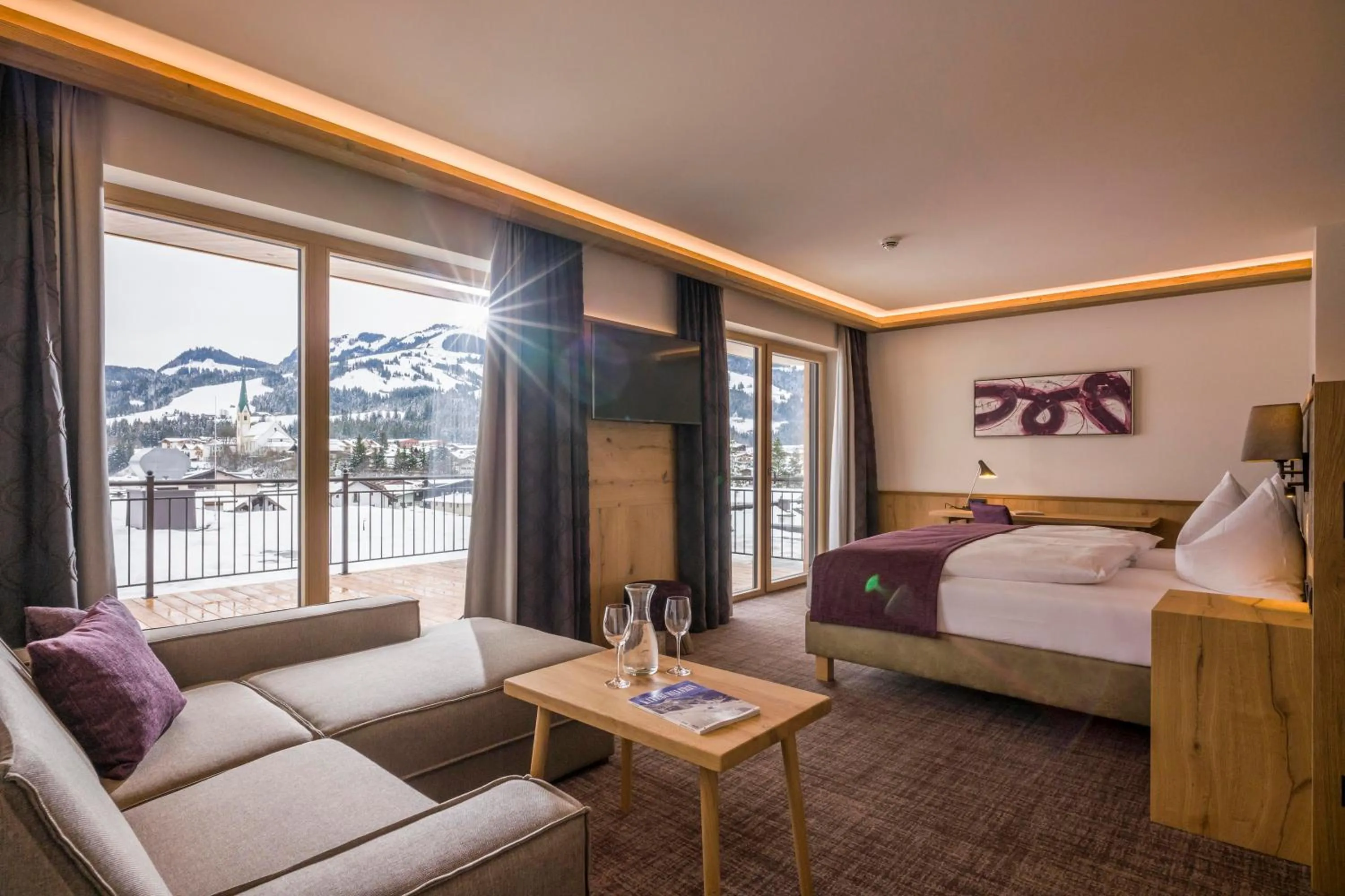 Photo of the whole room, Bed in Hotel Zentral ****superior