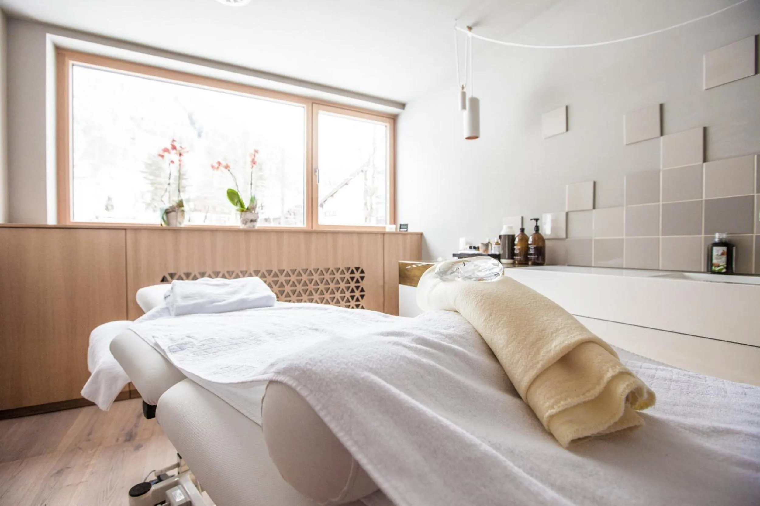 Massage, Bed in Walliserhof