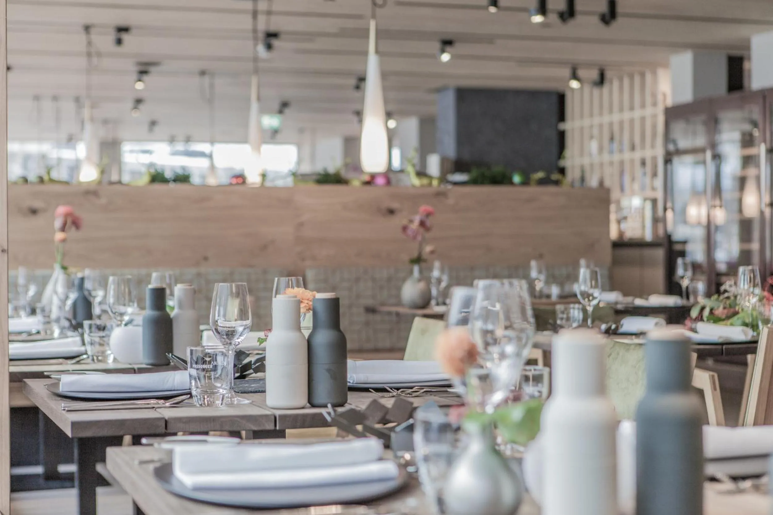 Restaurant/places to eat in Walliserhof