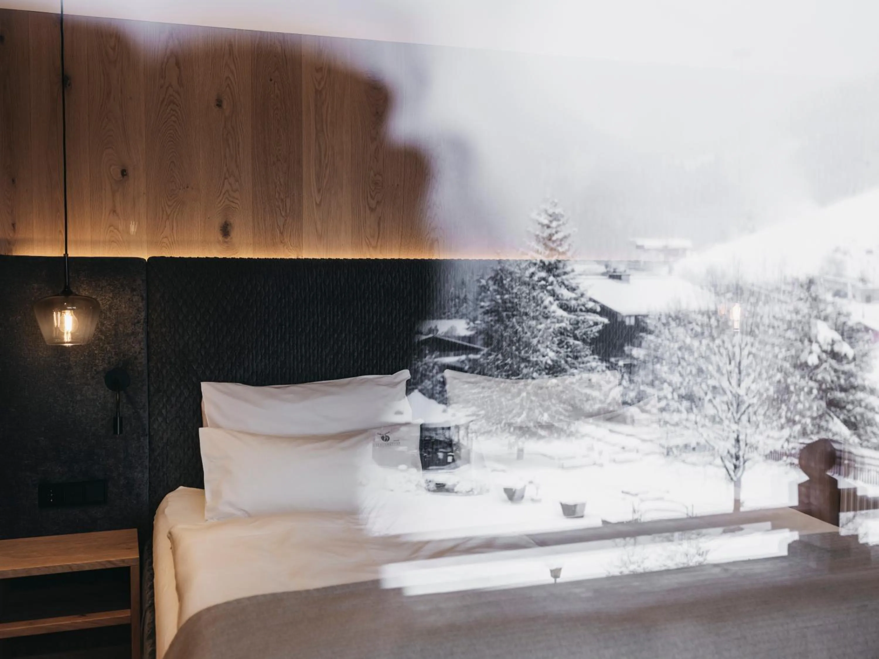 Bedroom, Bed in Hotel Oberforsthof