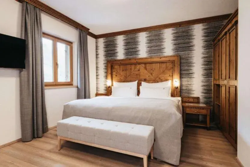 Deluxe Double Room with Balcony in Hotel Oberforsthof Deluxe Double Room with Balcony in Hotel Oberforsthof