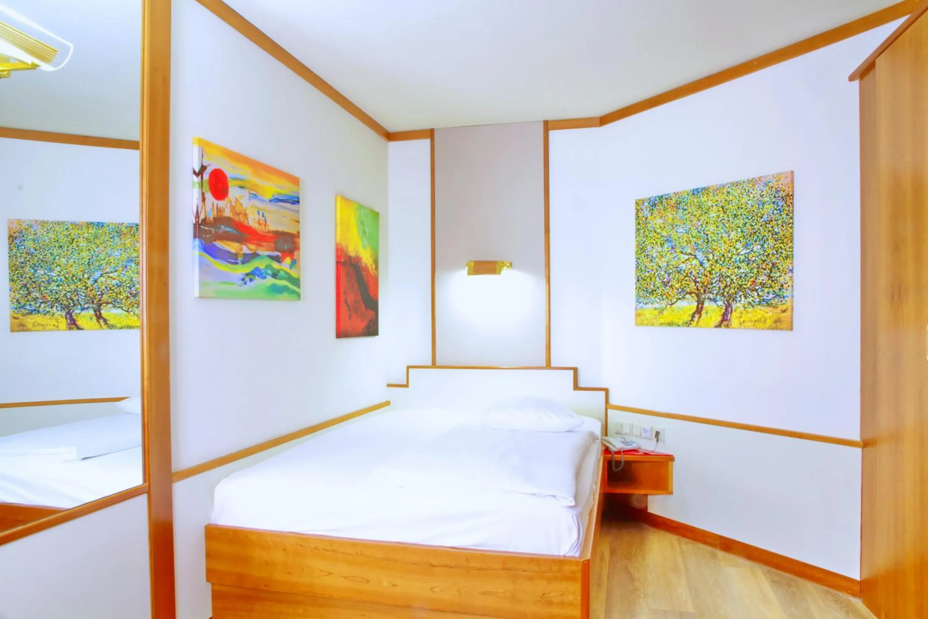 Bed in Vienna Sporthotel