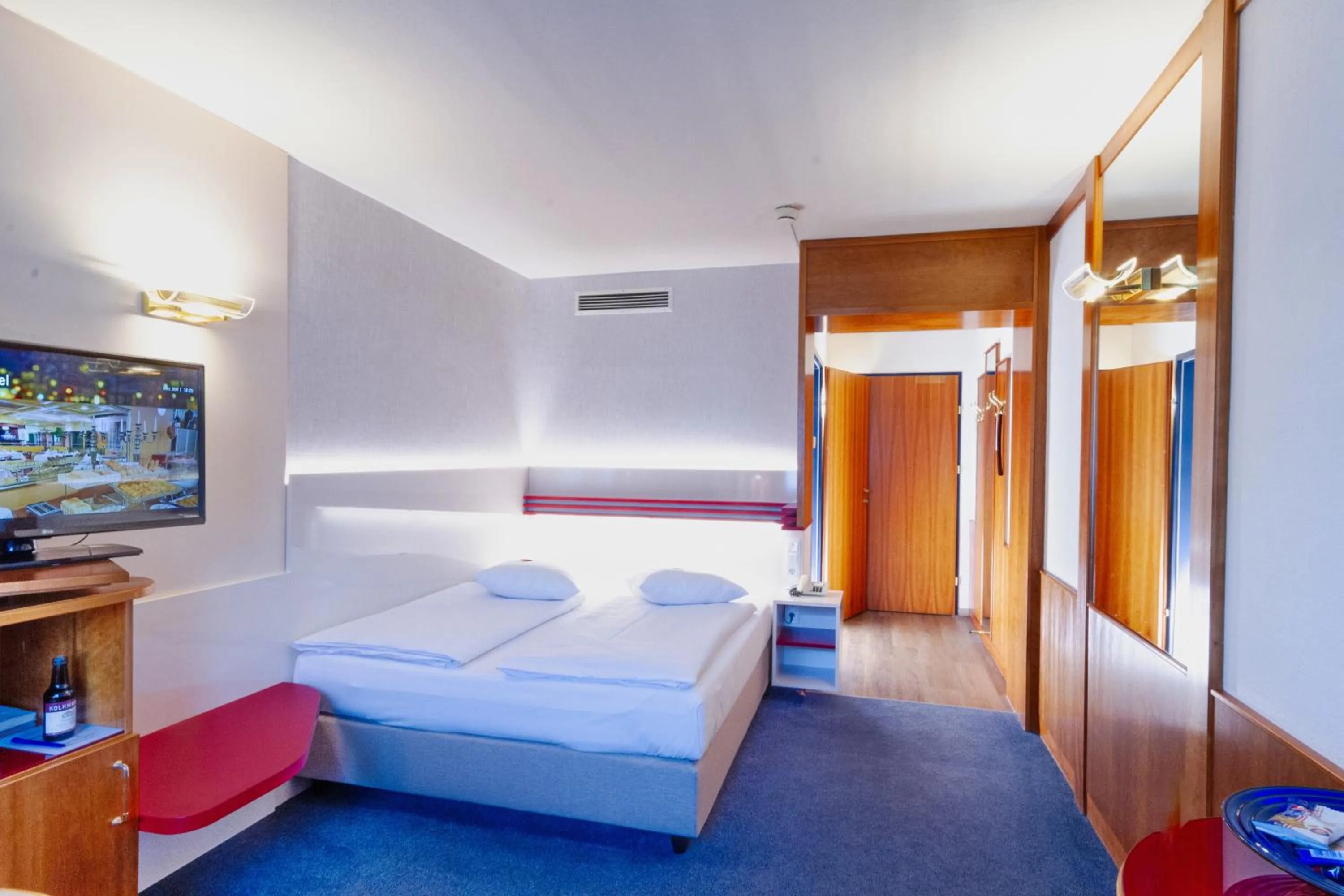 Bed in Vienna Sporthotel