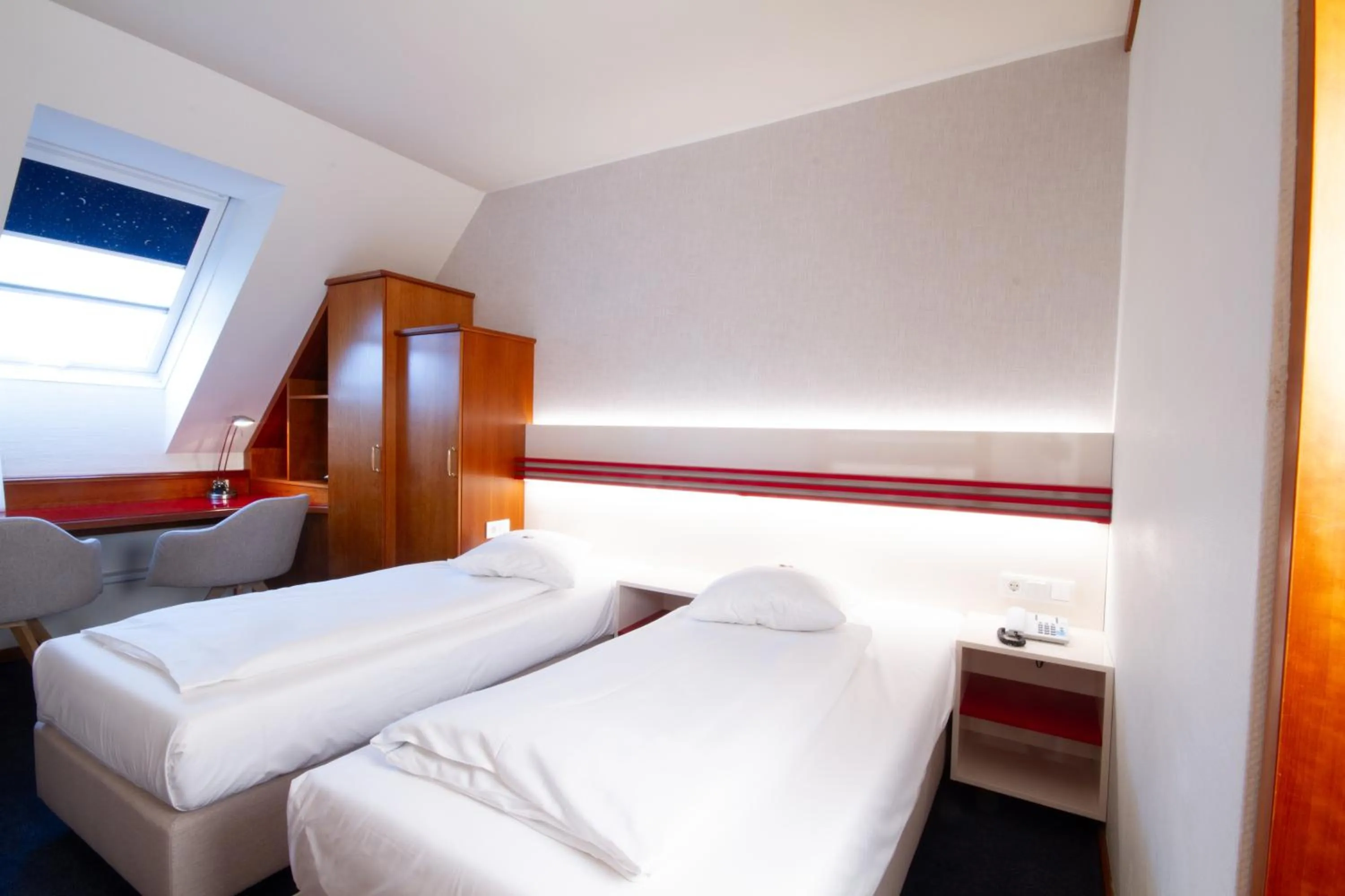 Bed in Vienna Sporthotel