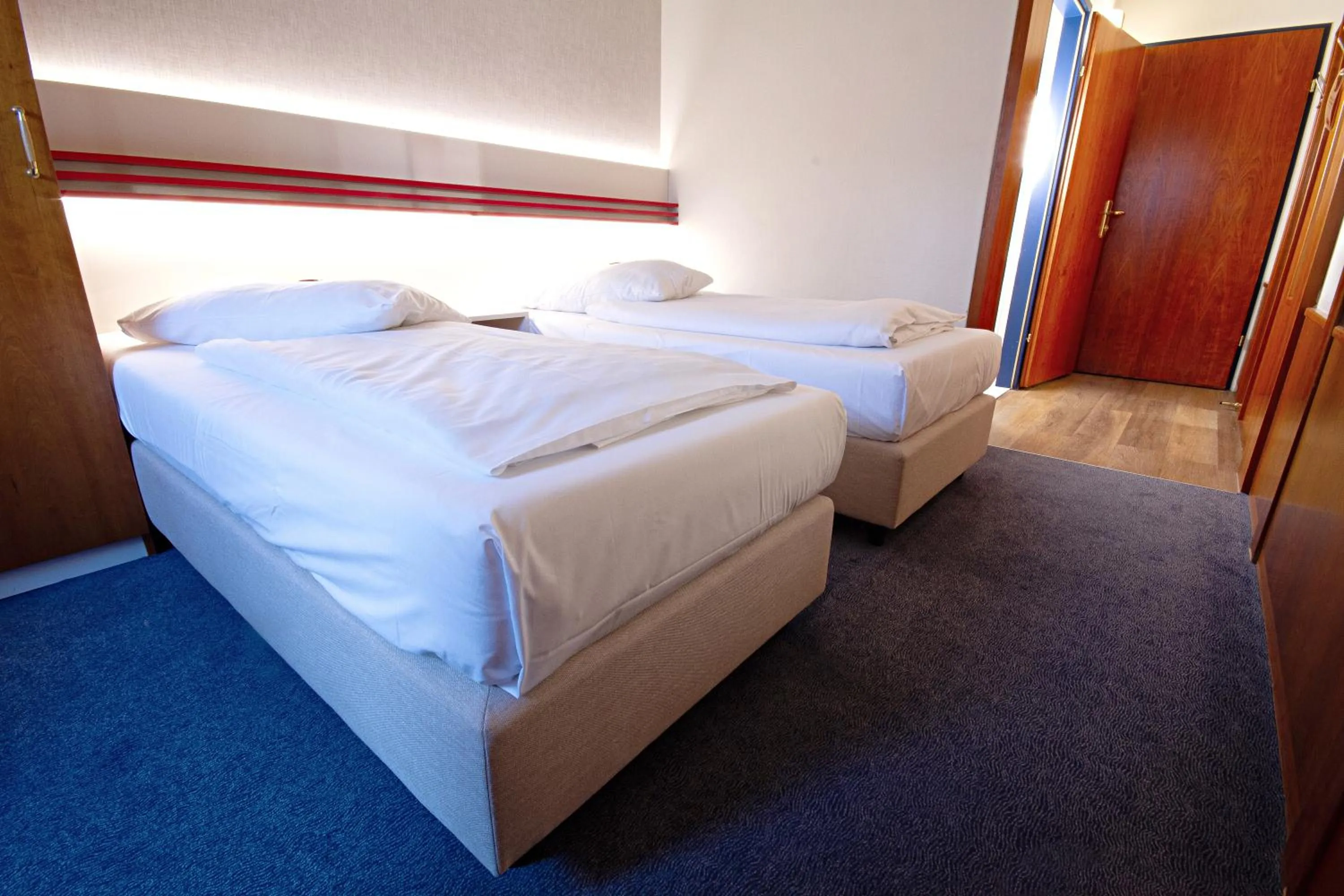 Bed in Vienna Sporthotel