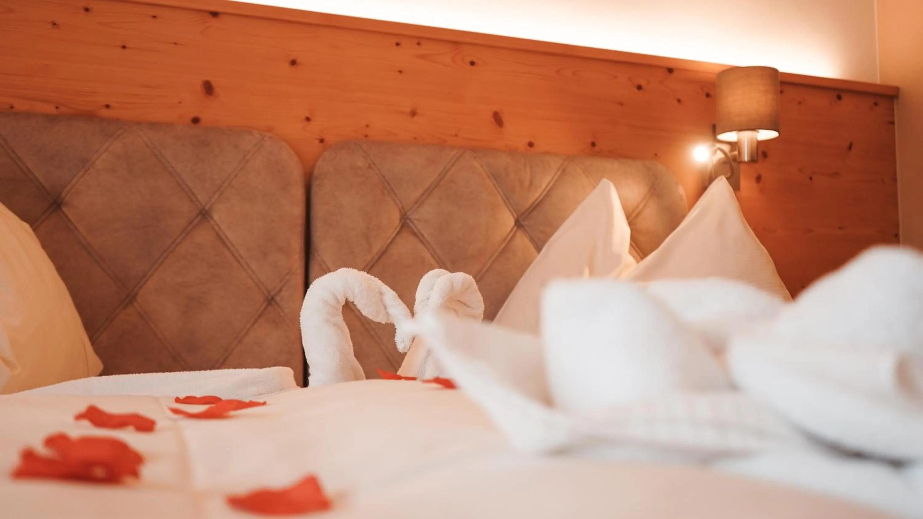 room service, Bed in Hotel Sonnhof