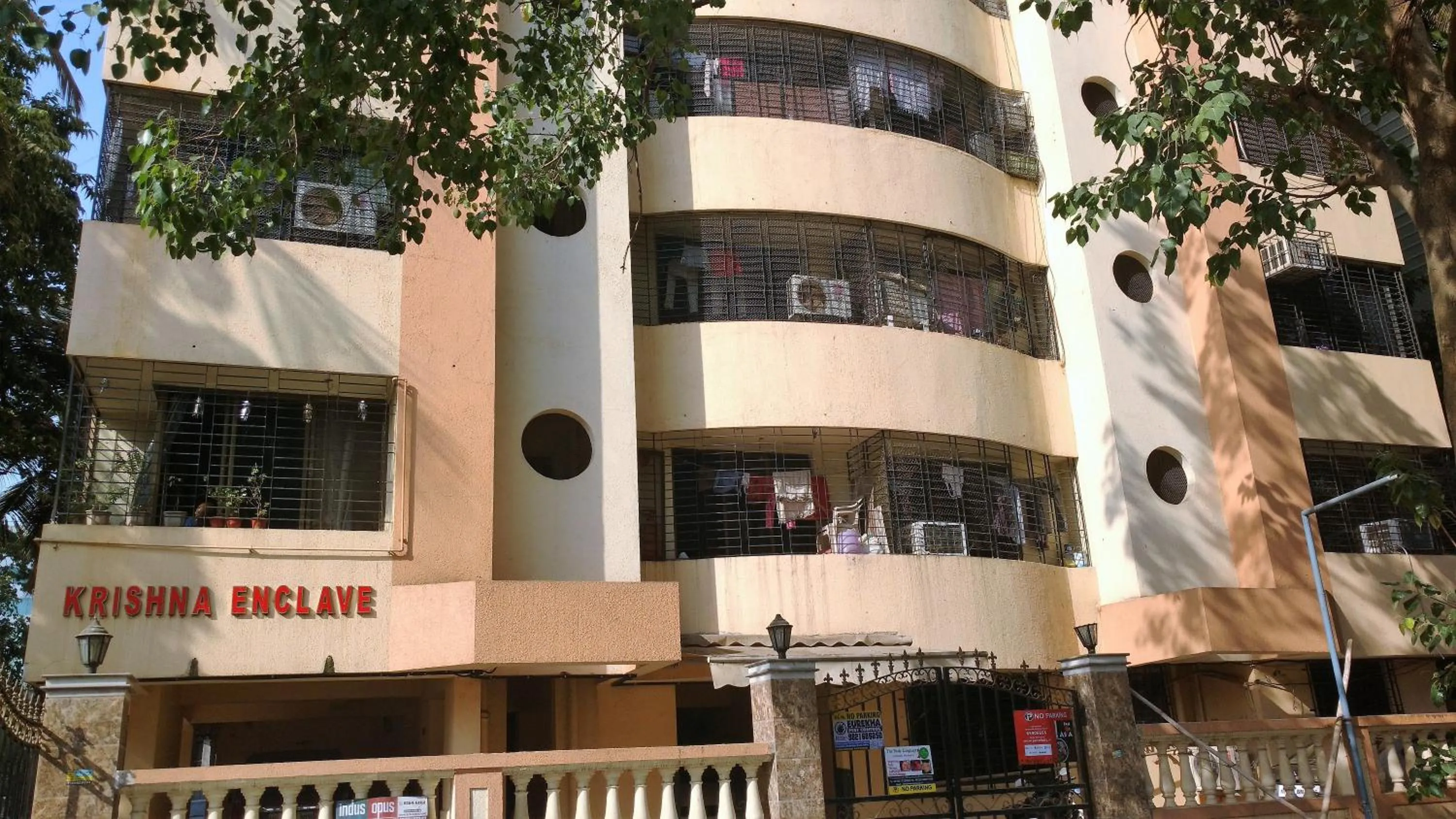 Property building in Dragonfly Apartments Emerald