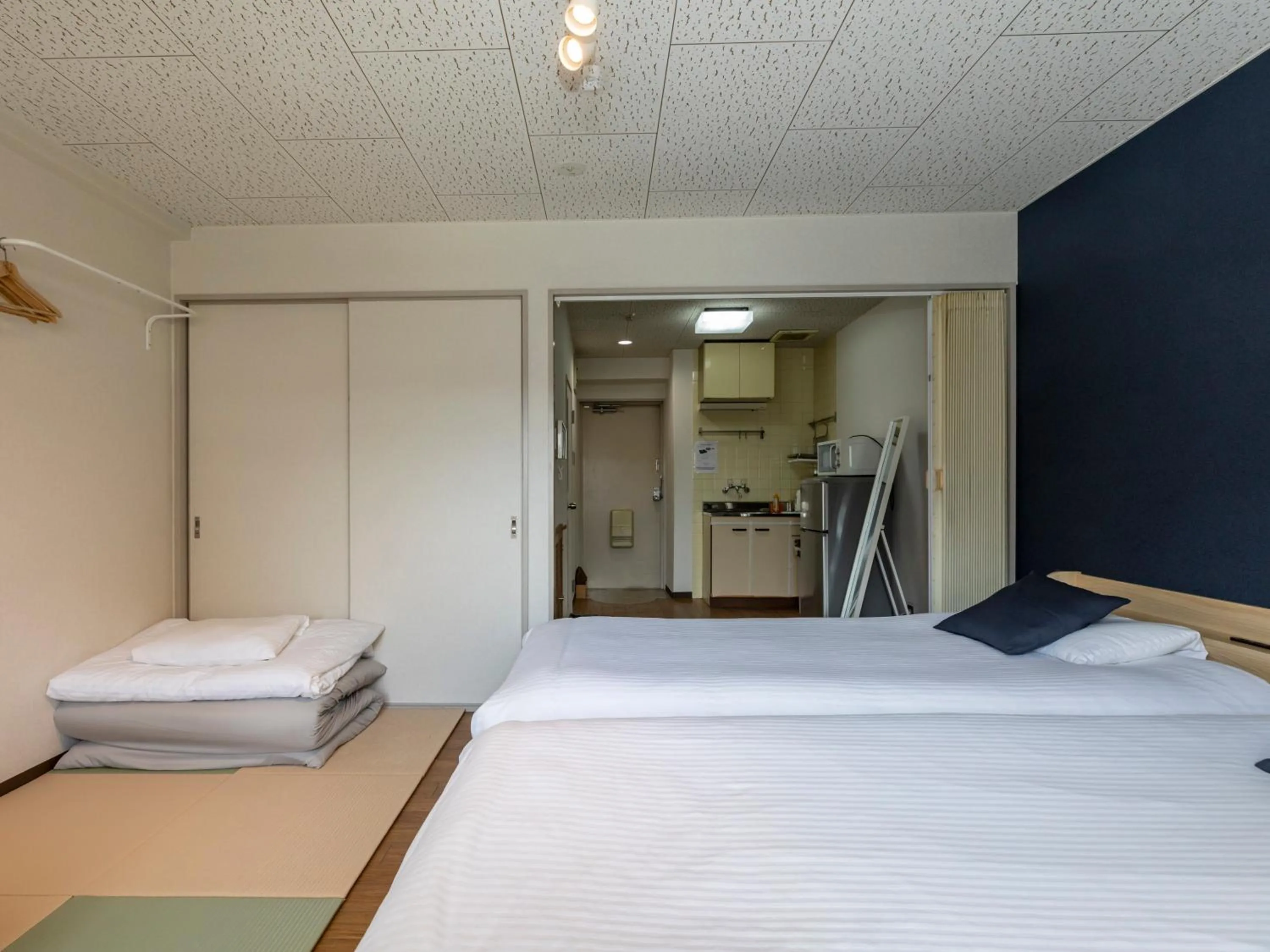 Photo of the whole room in Sakura Guesthouse