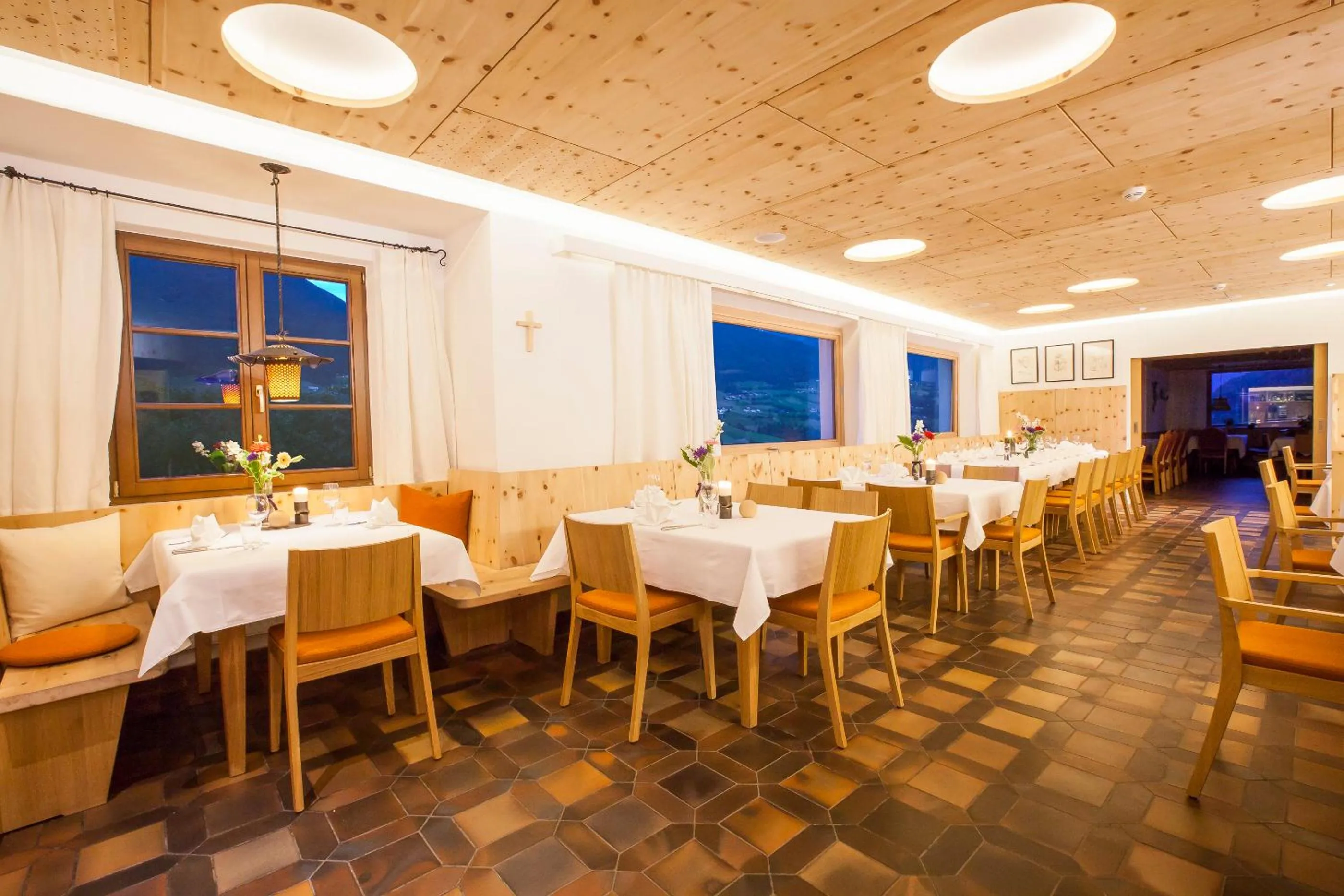 Restaurant/places to eat in Hotel Gasthof Handl