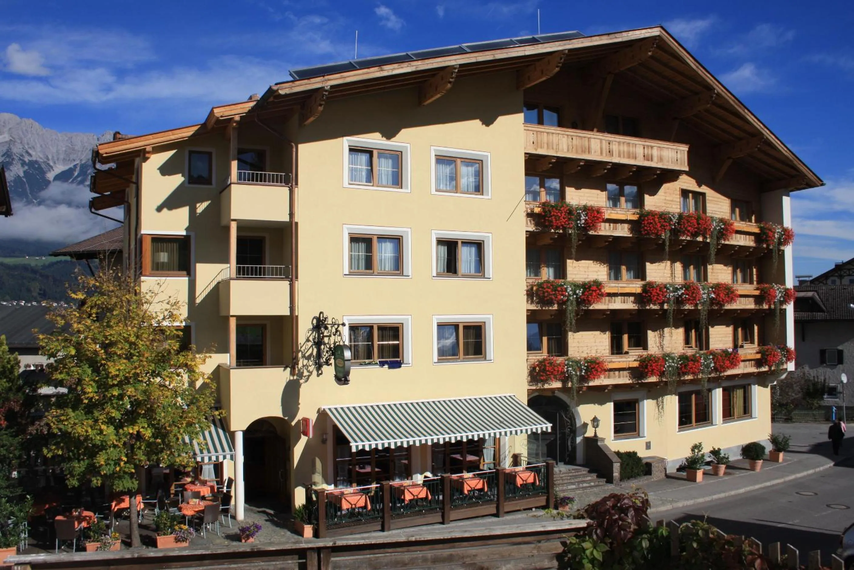 Property building in Hotel Rettenberg