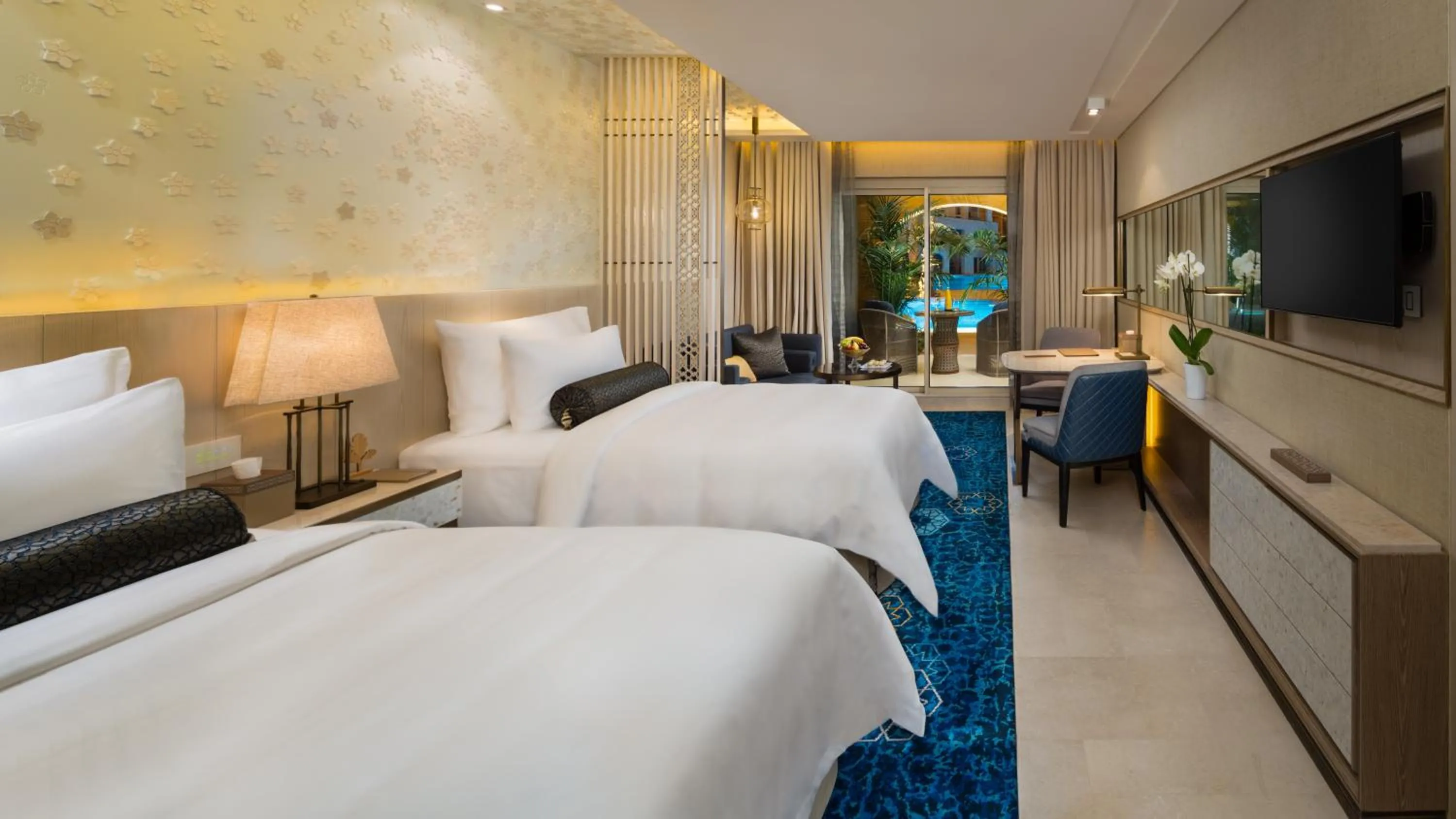 Photo of the whole room, Bed in Kempinski Summerland Hotel & Resort Beirut