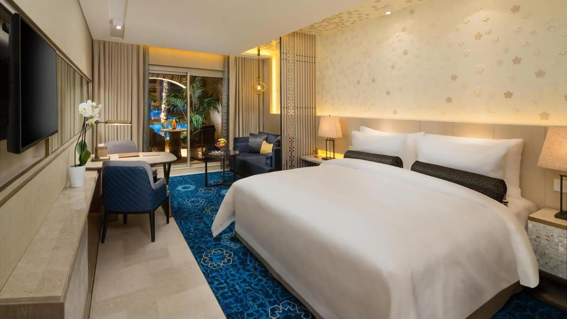 Bedroom, Bed in Kempinski Summerland Hotel & Resort Beirut