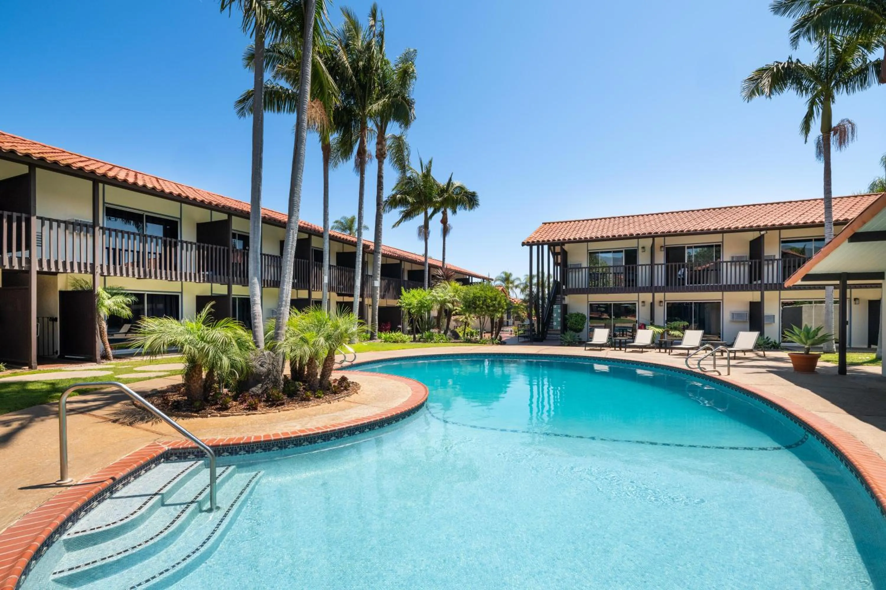 Pool view in Best Western Plus Pepper Tree Inn