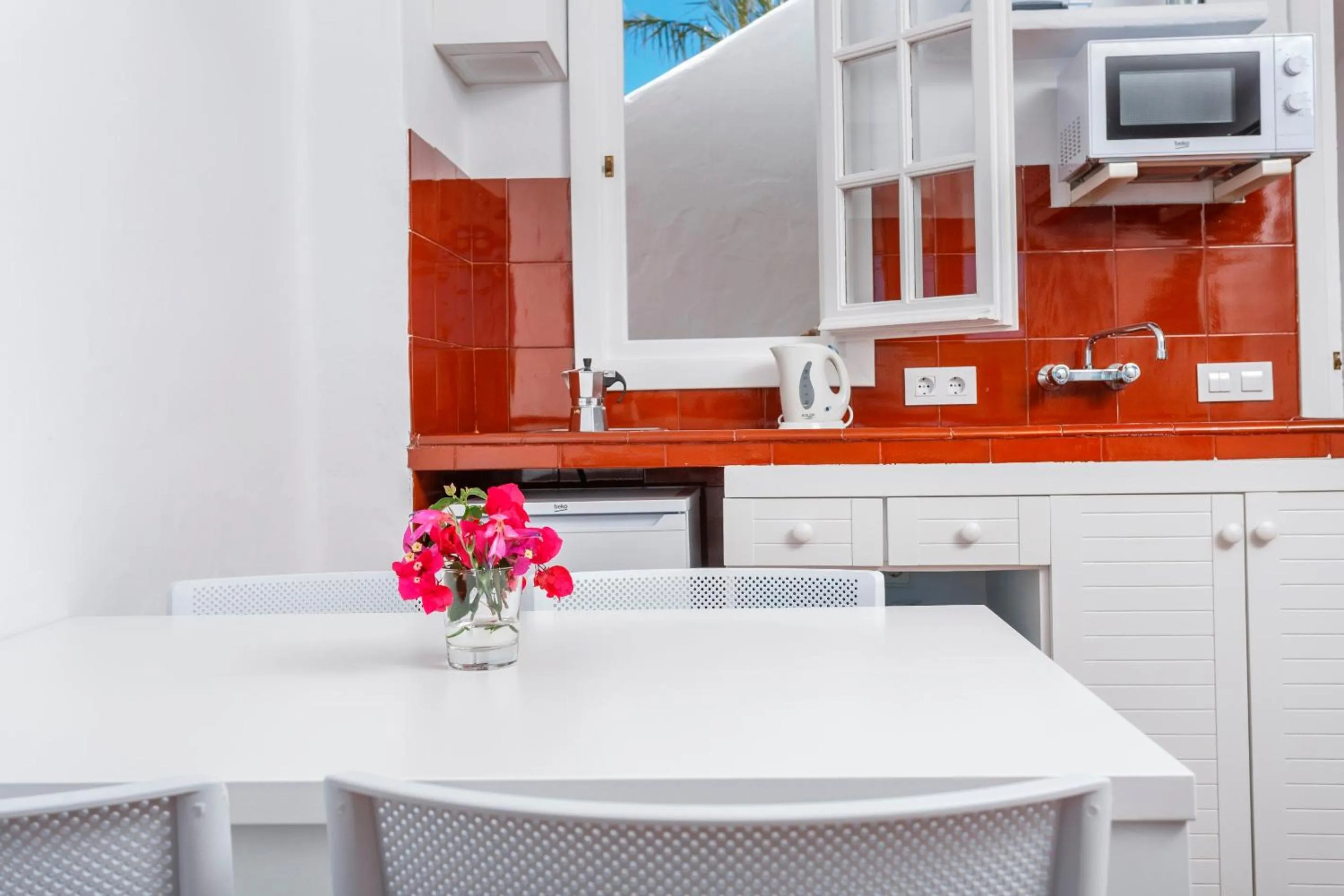 Coffee/tea facilities in Carema Garden Village