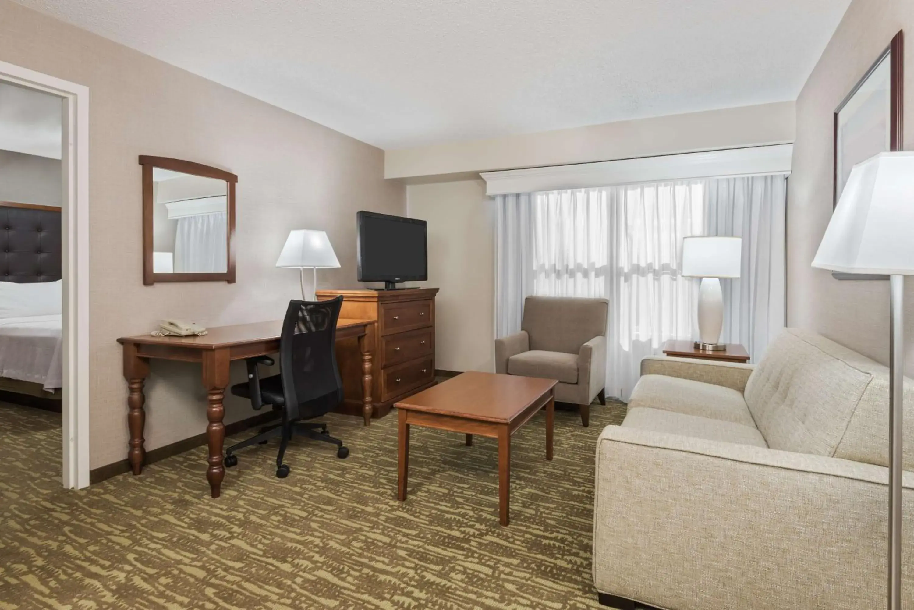 Suite with Two Queen Beds and Tub - Mobility and Hearing Access/Non-Smoking in Homewood Suites by Hilton Holyoke-Springfield/North Suite with Two Queen Beds and Tub - Mobility and Hearing Access/Non-Smoking in Homewood Suites by Hilton Holyoke-Springfield/North