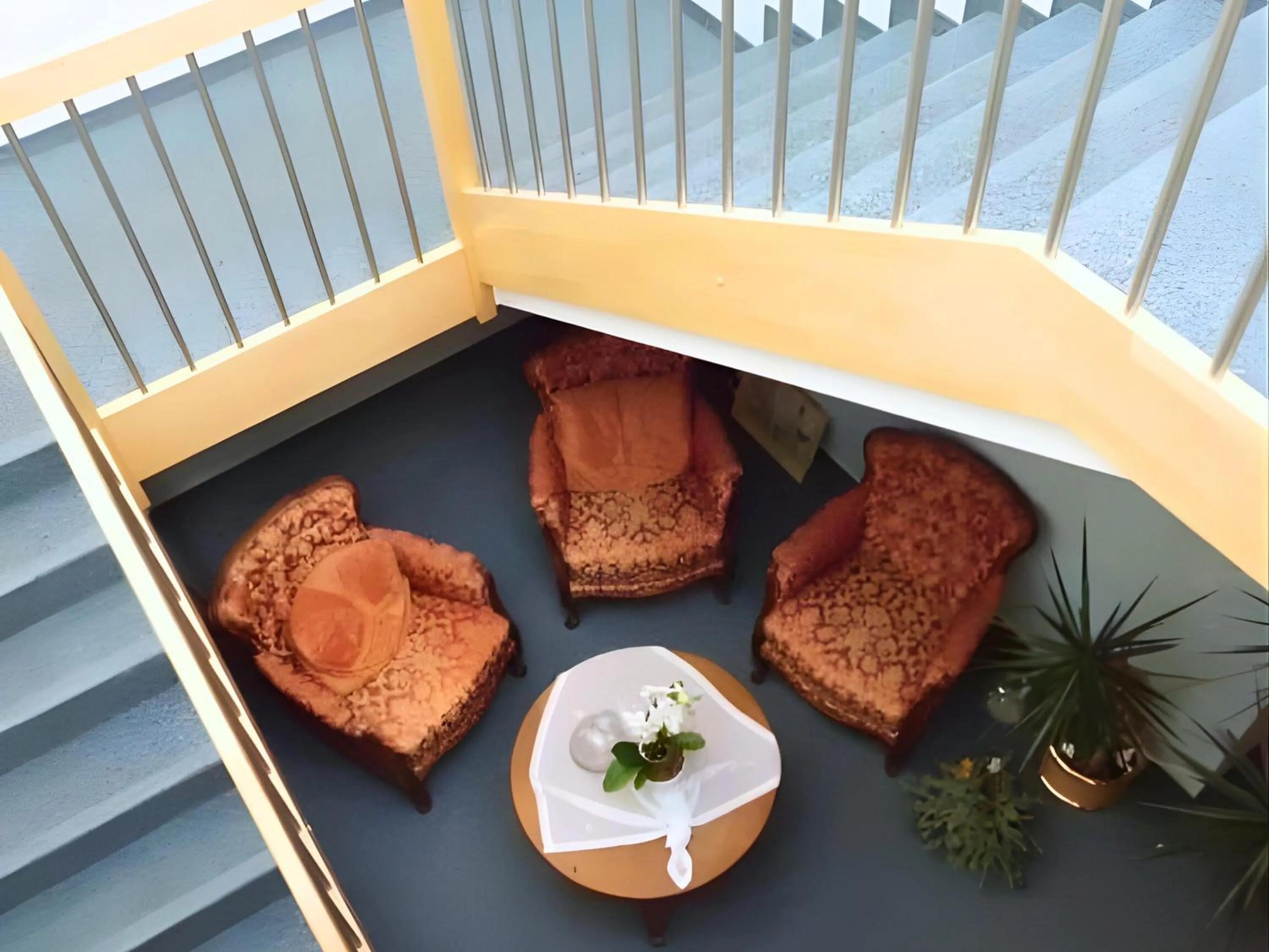 Seating area in Hotel Sarah