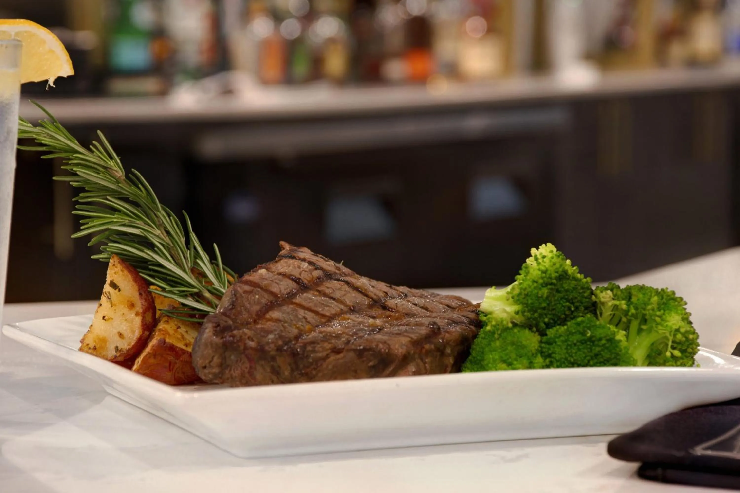 Restaurant/places to eat in Crowne Plaza Auburn Hills by IHG