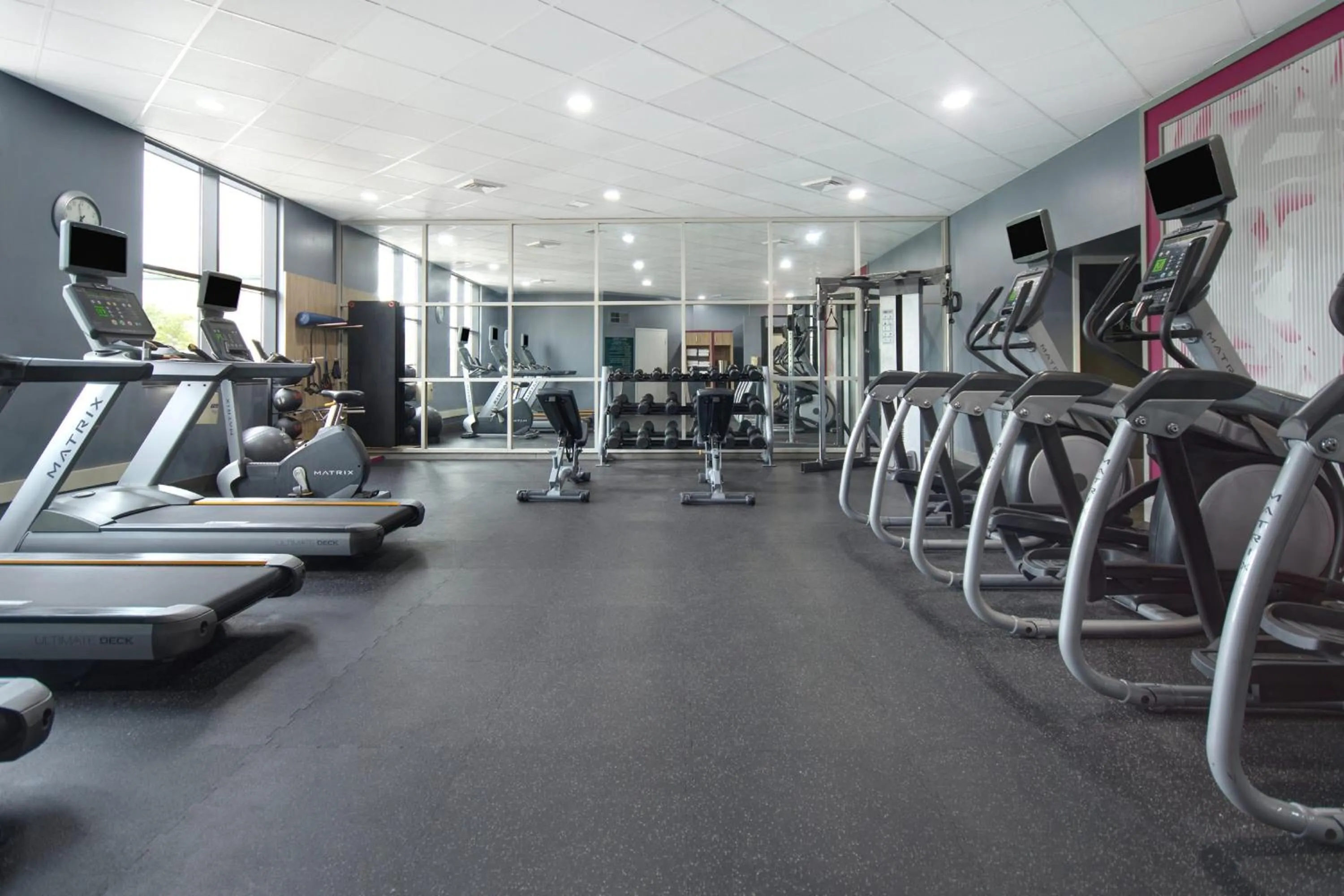 Spa and wellness centre/facilities in Crowne Plaza Auburn Hills by IHG