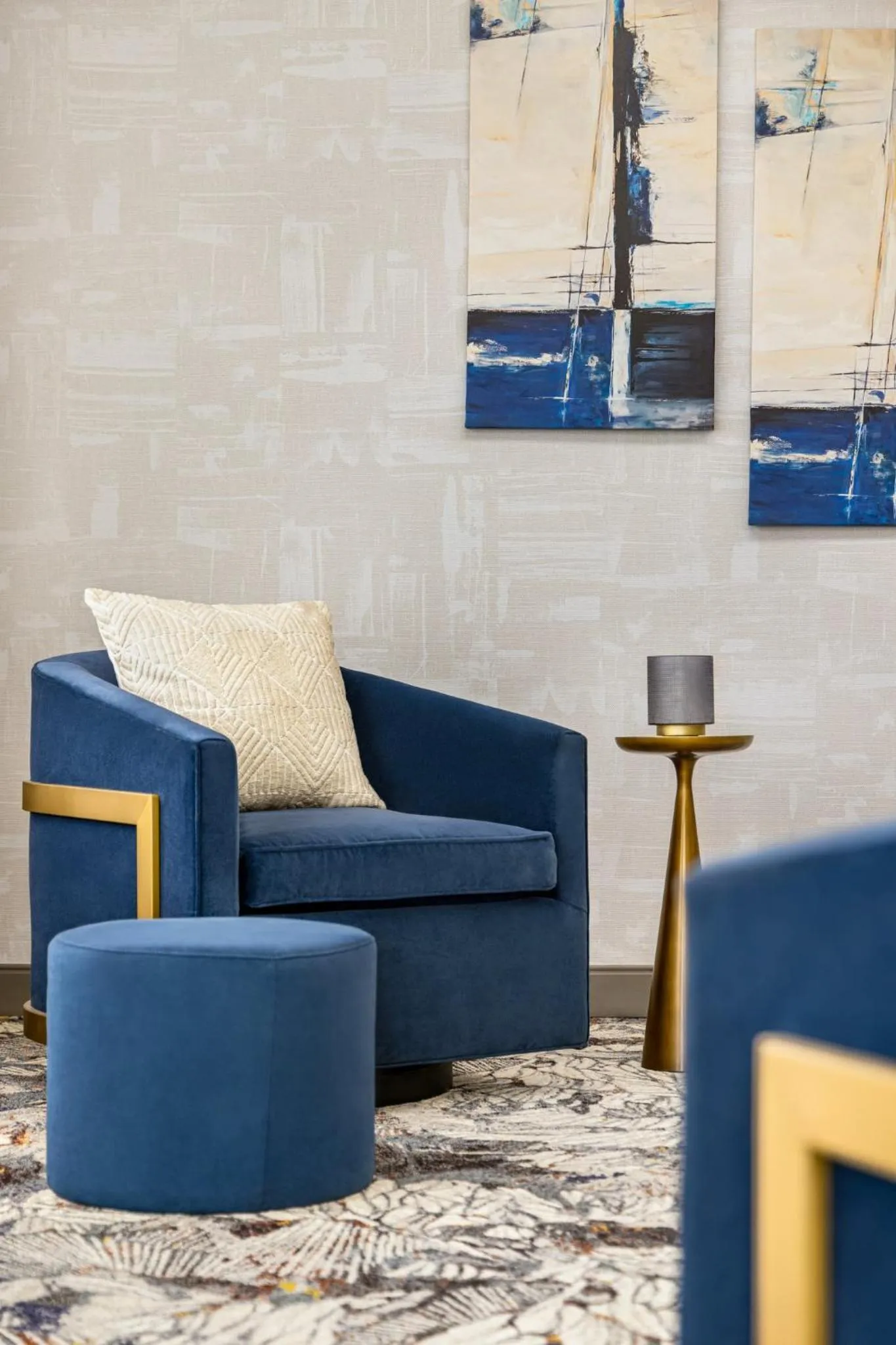 Property building in Crowne Plaza Auburn Hills by IHG