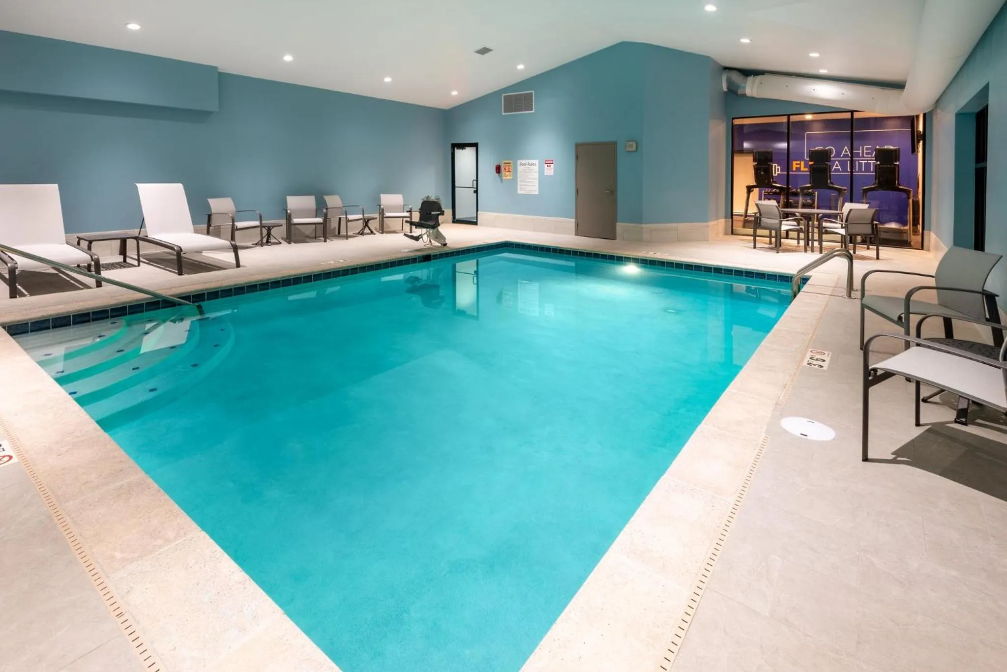 Swimming pool in Holiday Inn Express & Suites Wadsworth by IHG
