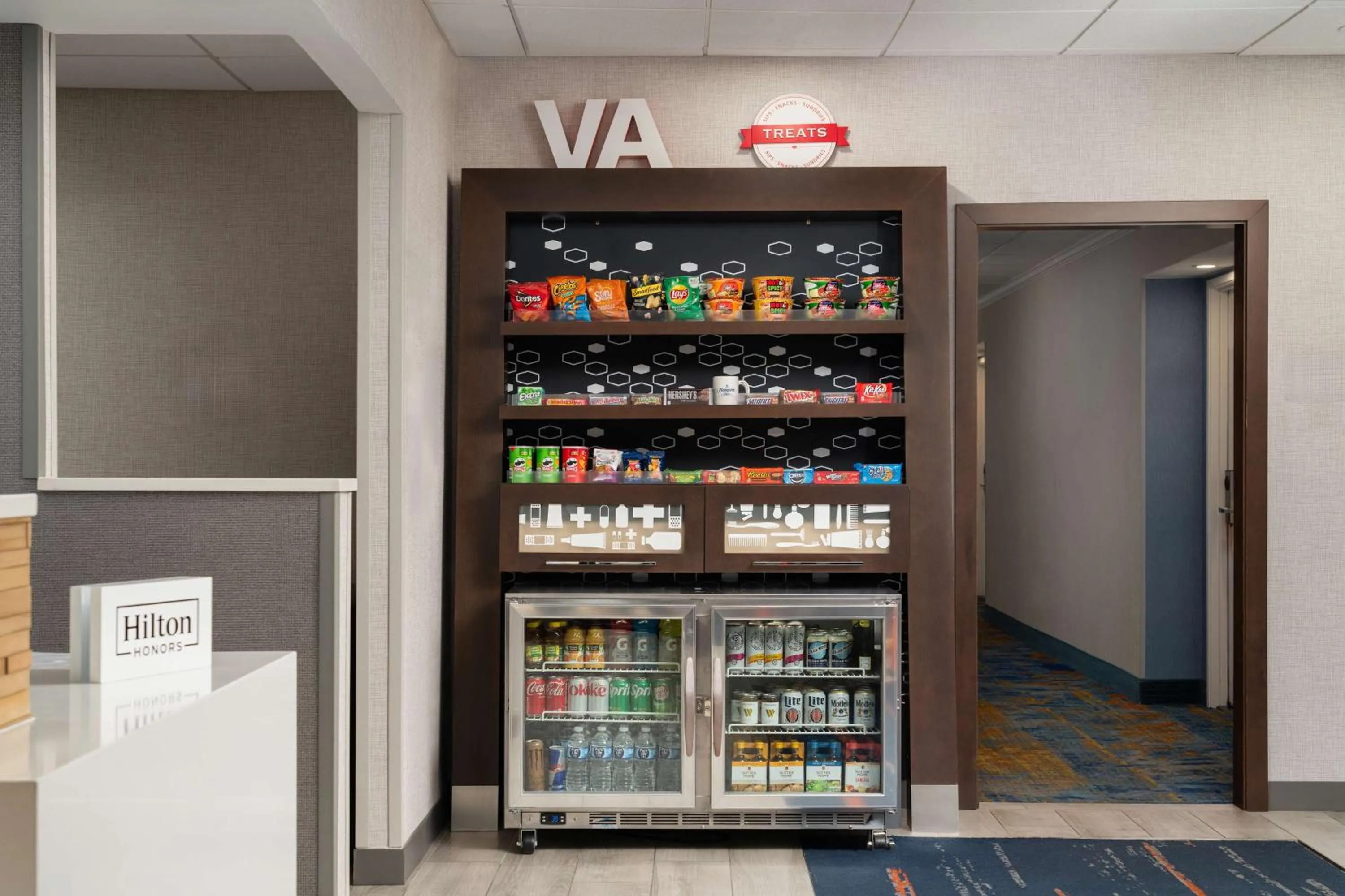 Restaurant/places to eat in Hampton Inn Fairfax City