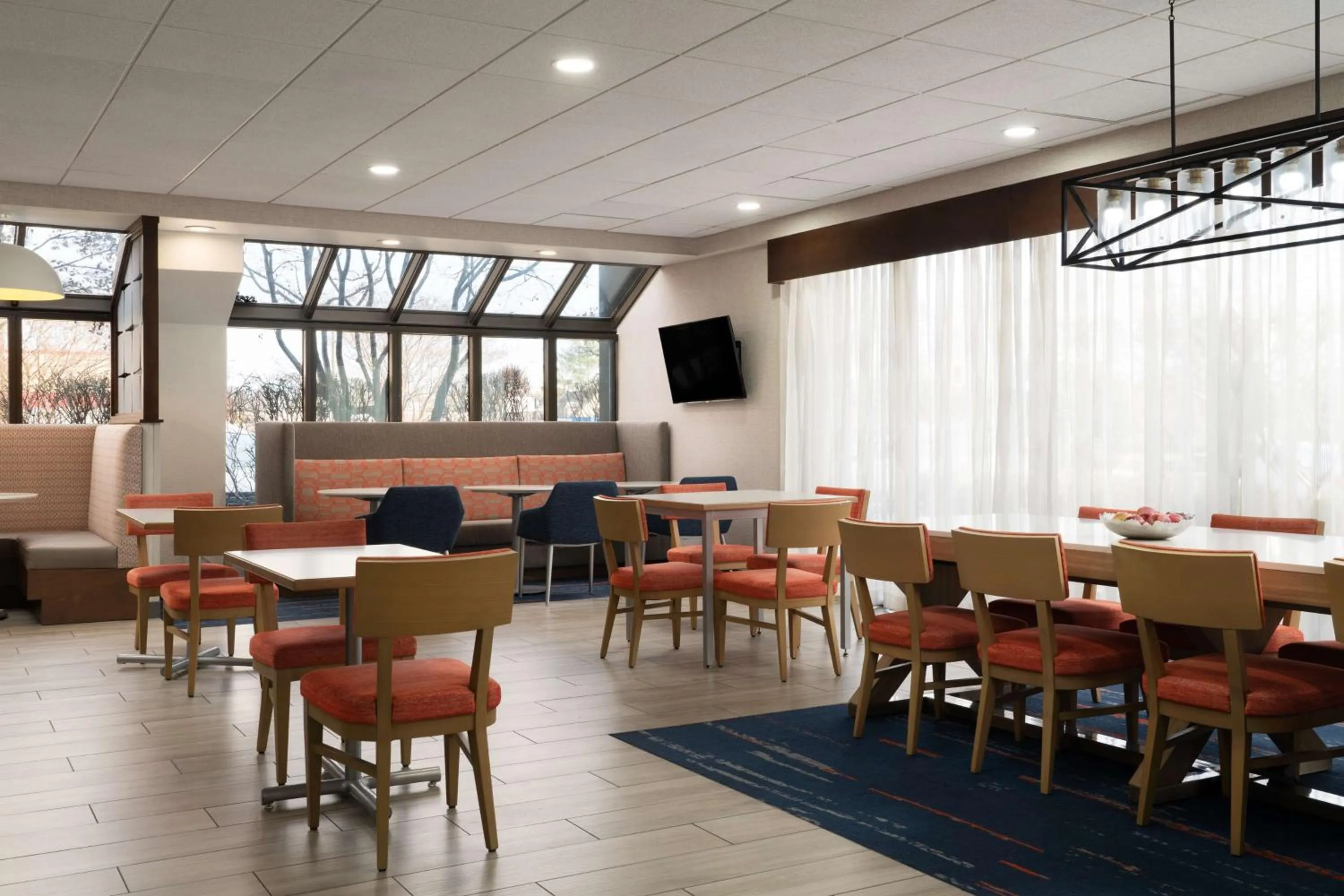 Lobby or reception in Hampton Inn Fairfax City