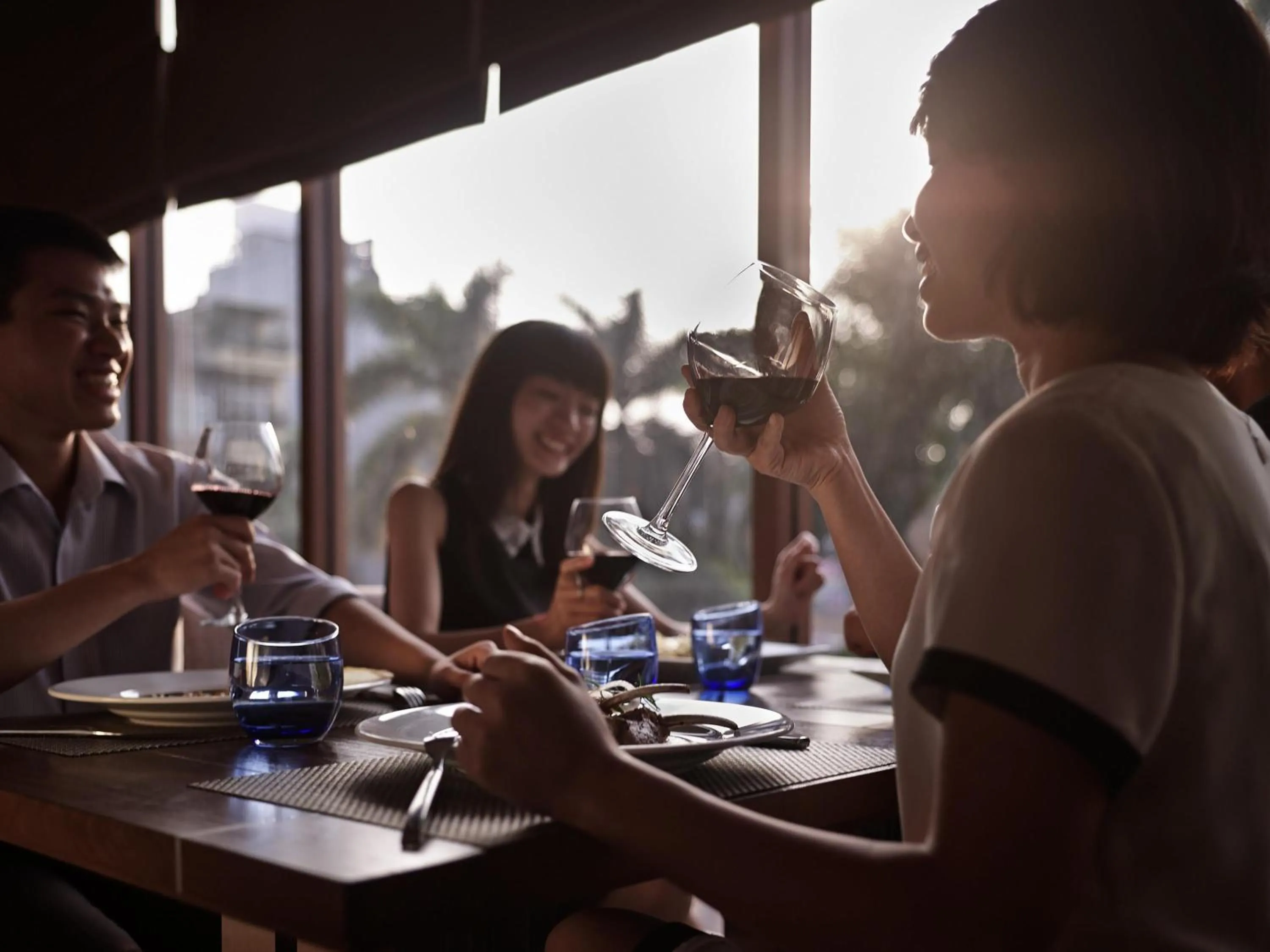 Restaurant/places to eat in Pullman Hanoi