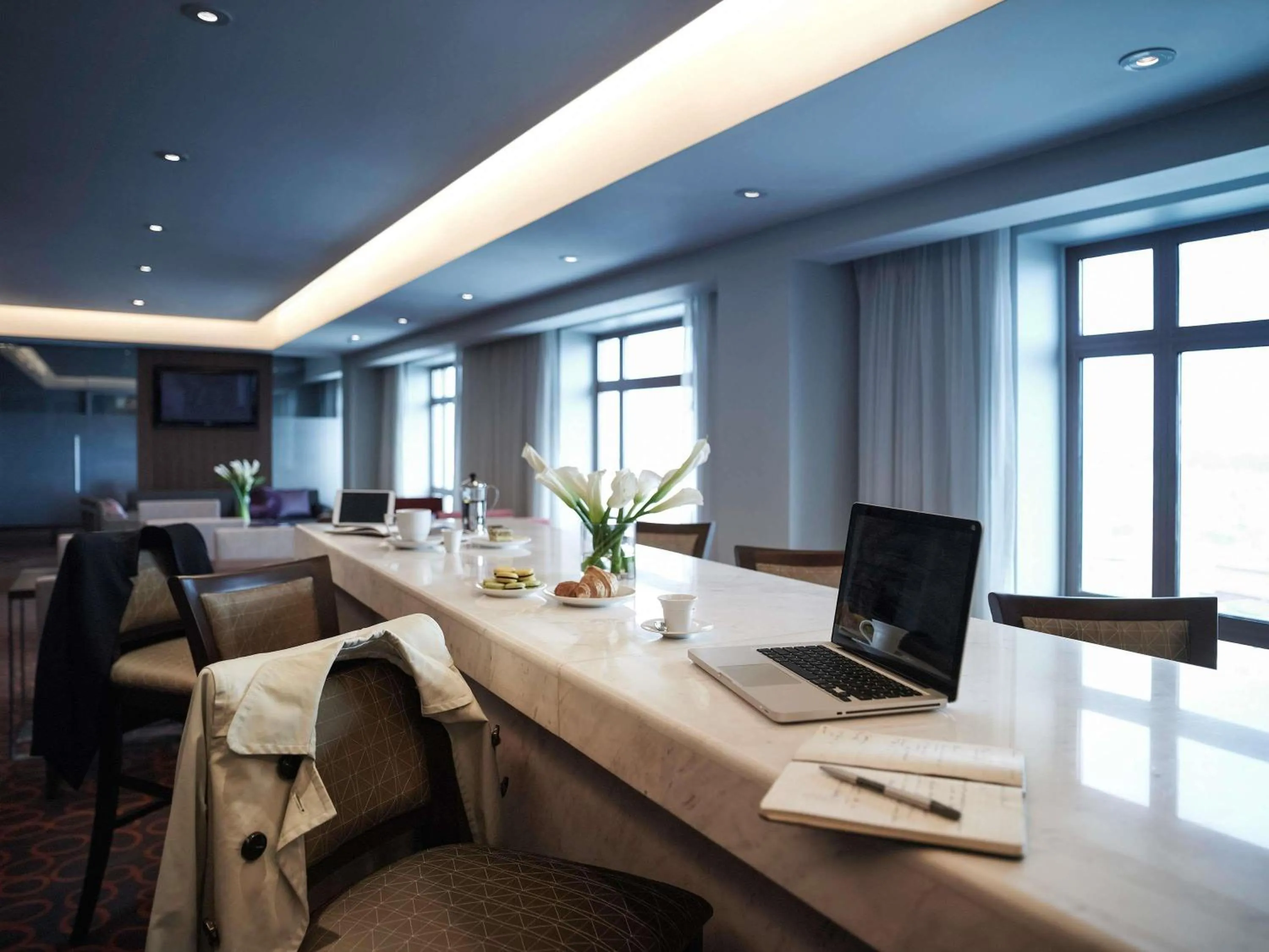 Bedroom in Pullman Hanoi