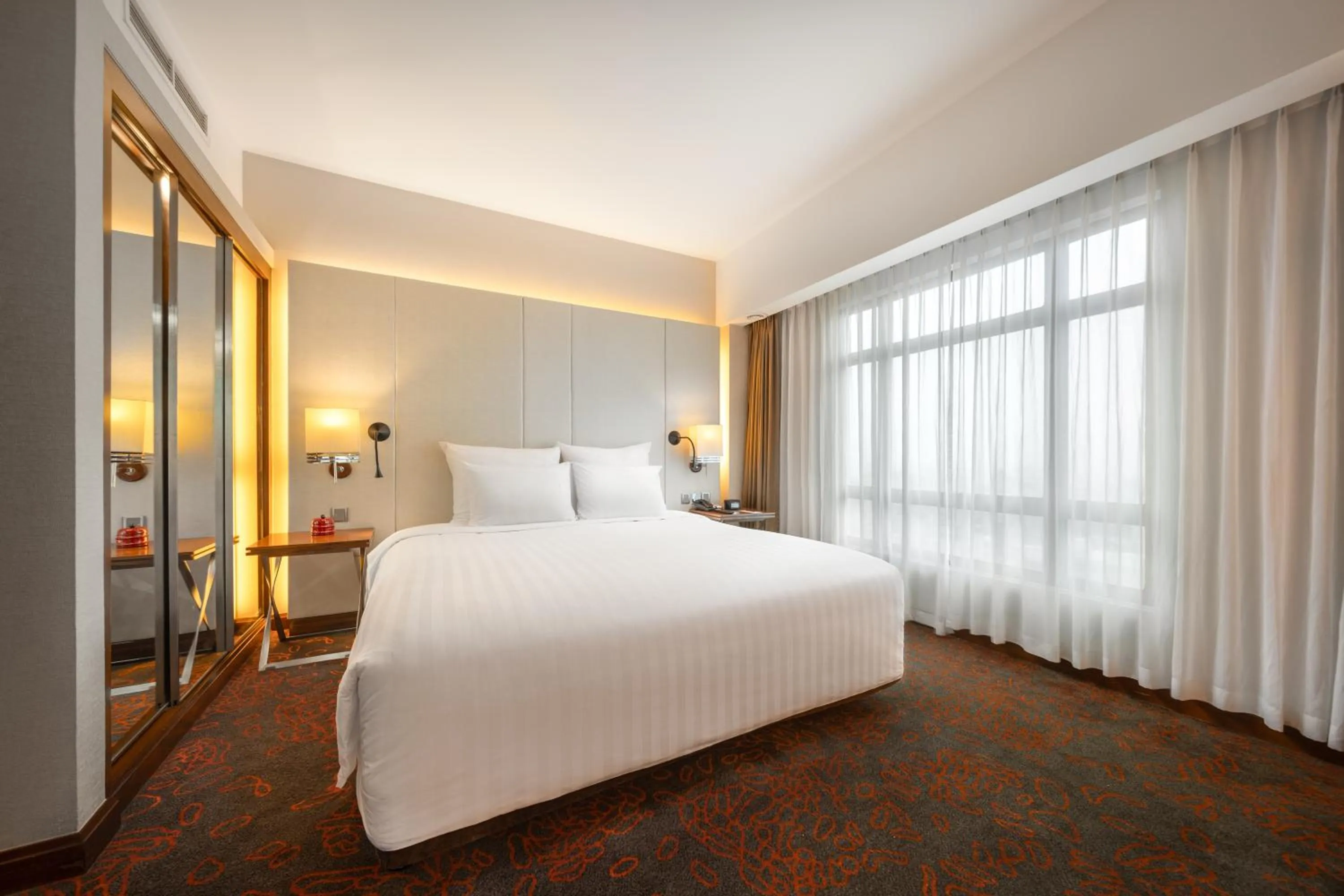 Property building, Bed in Pullman Hanoi