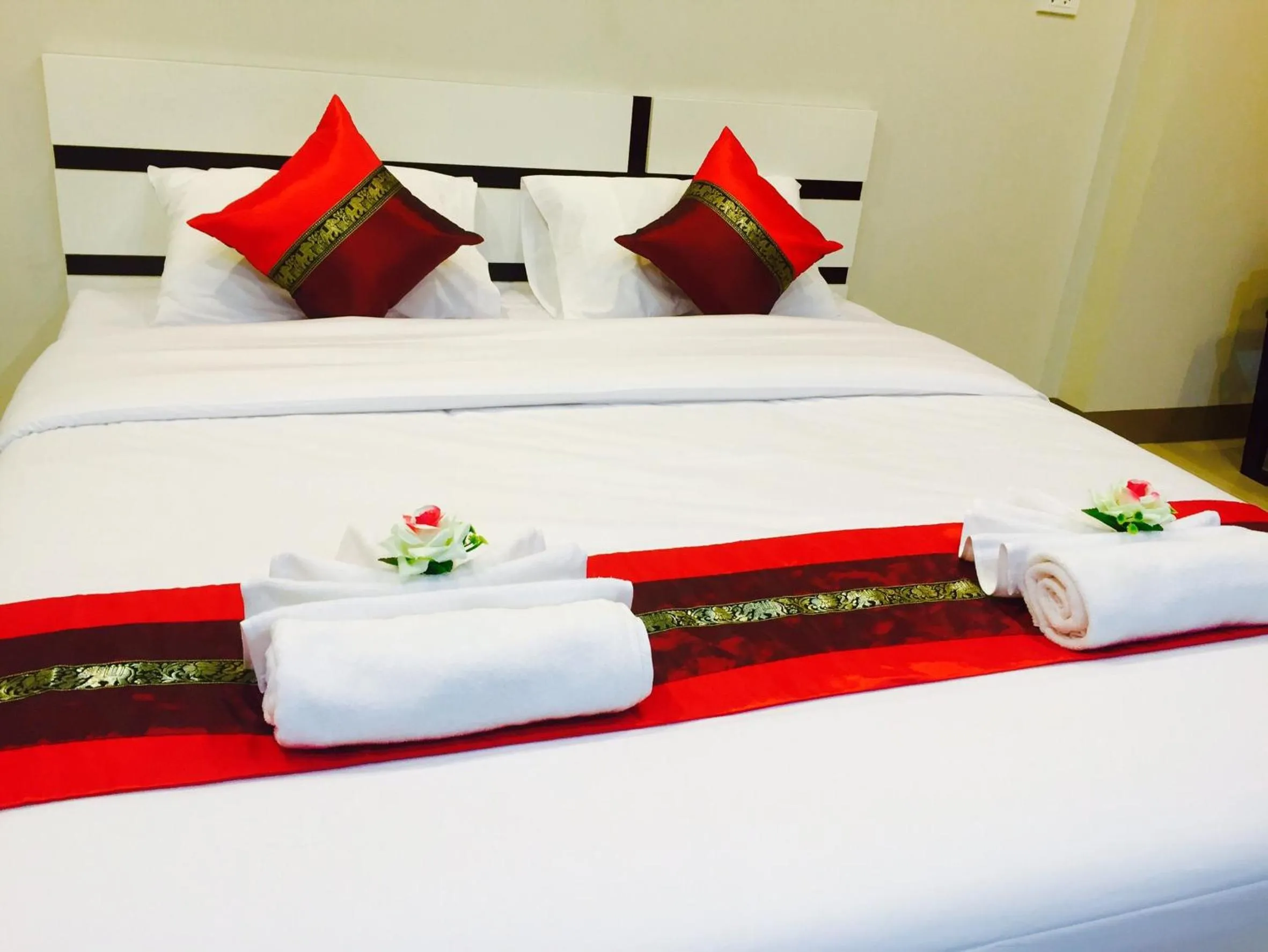 Bed in Retro Twin Home @Maesot