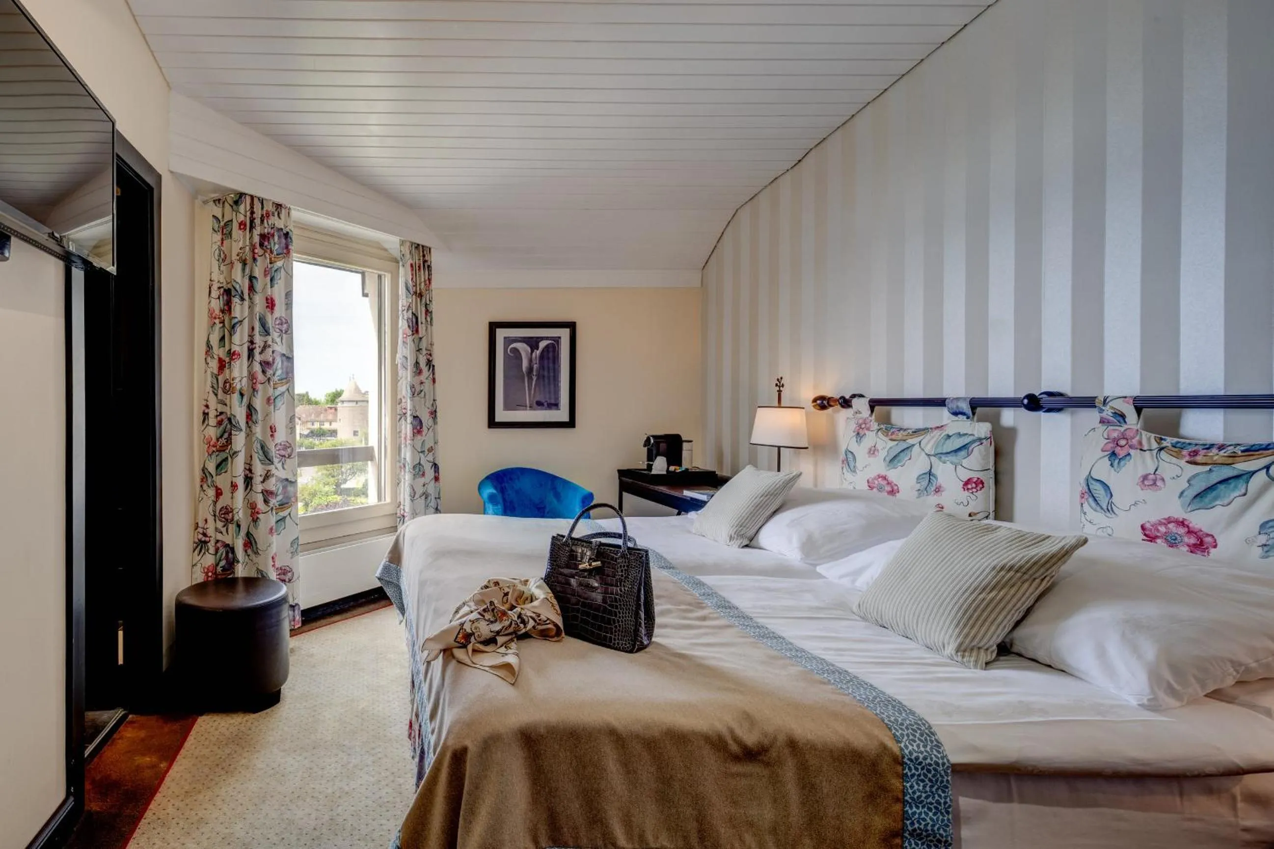 Bed in Romantik Hotel Mont Blanc au Lac