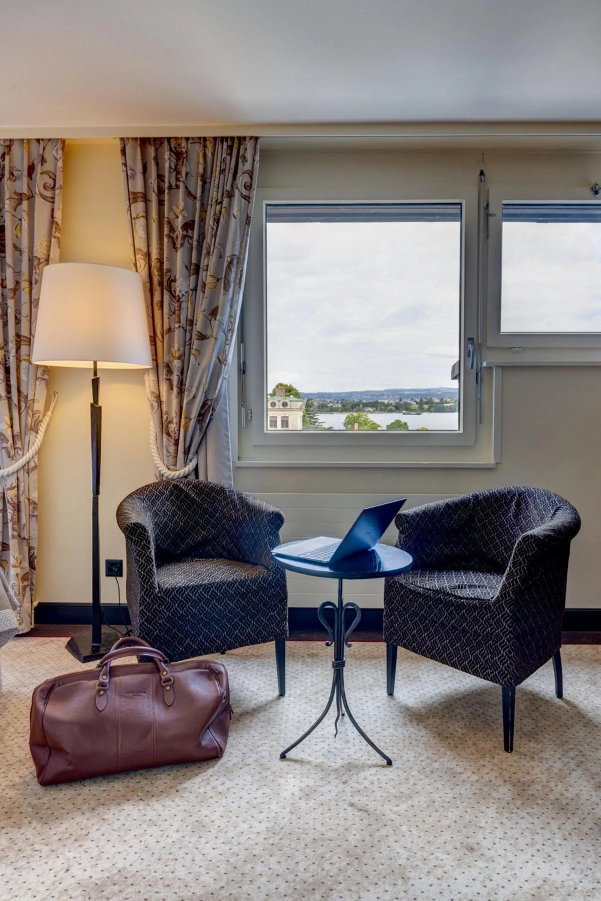 Bedroom in Romantik Hotel Mont Blanc au Lac