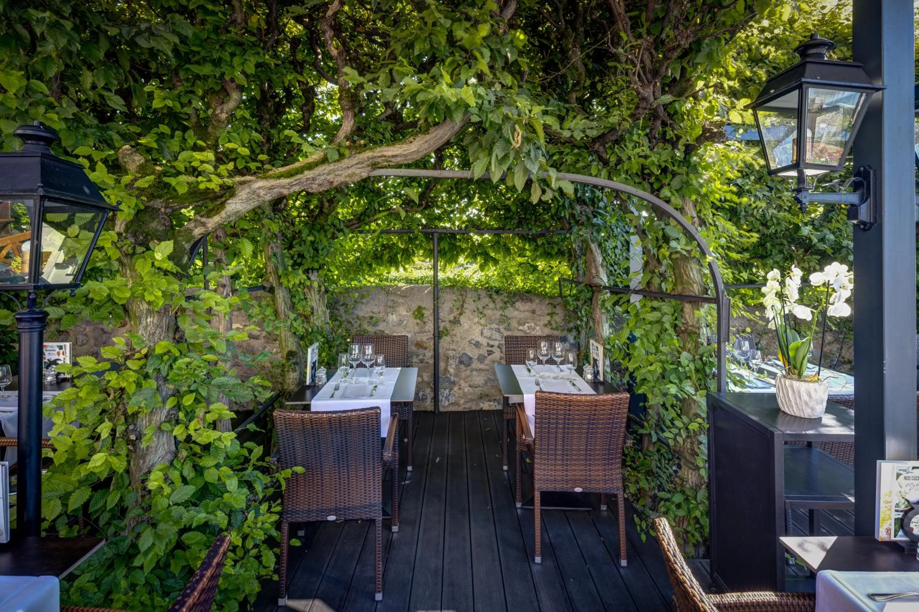 Patio in Romantik Hotel Mont Blanc au Lac