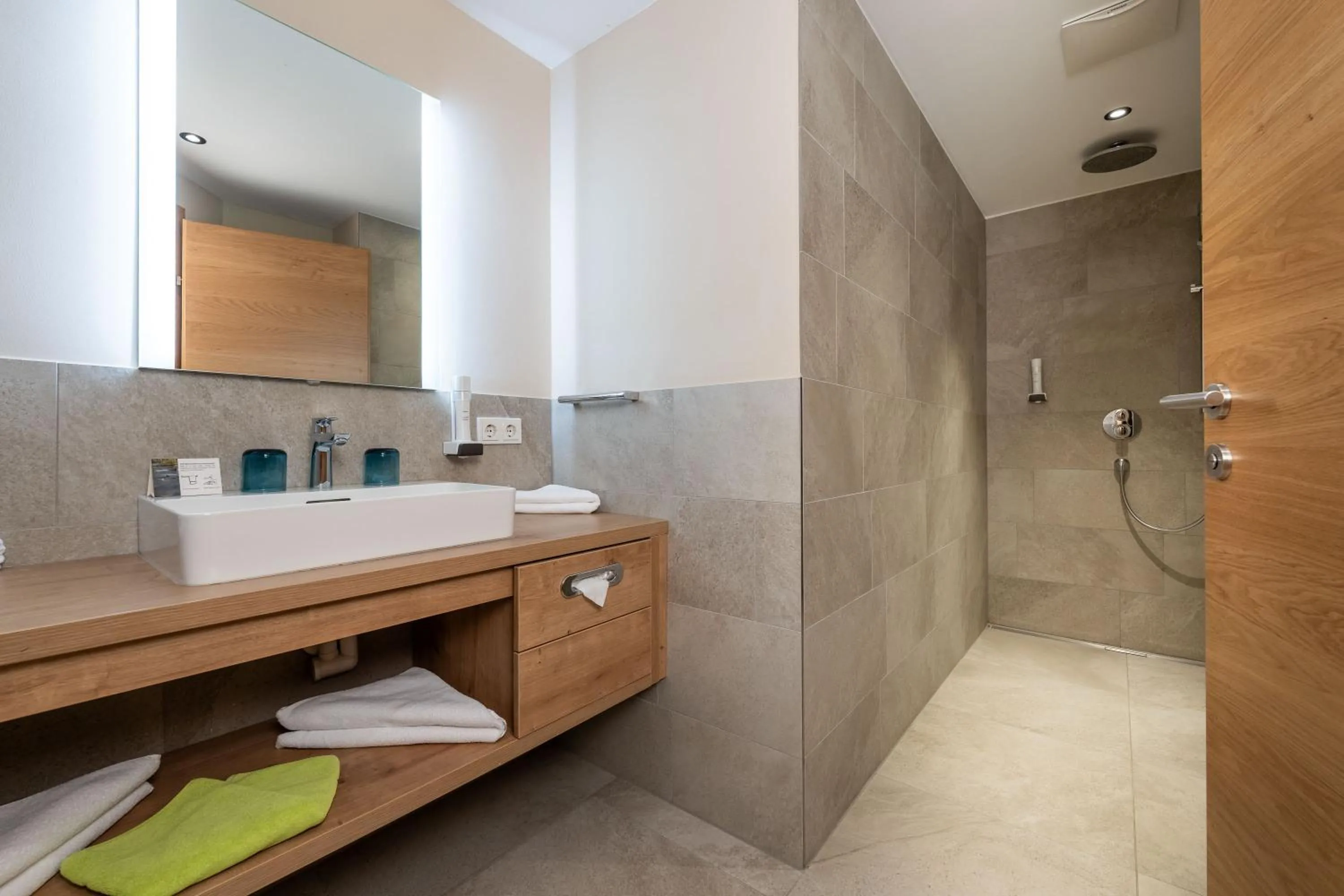 Bathroom in Hotel zum Hirschen Zell am See