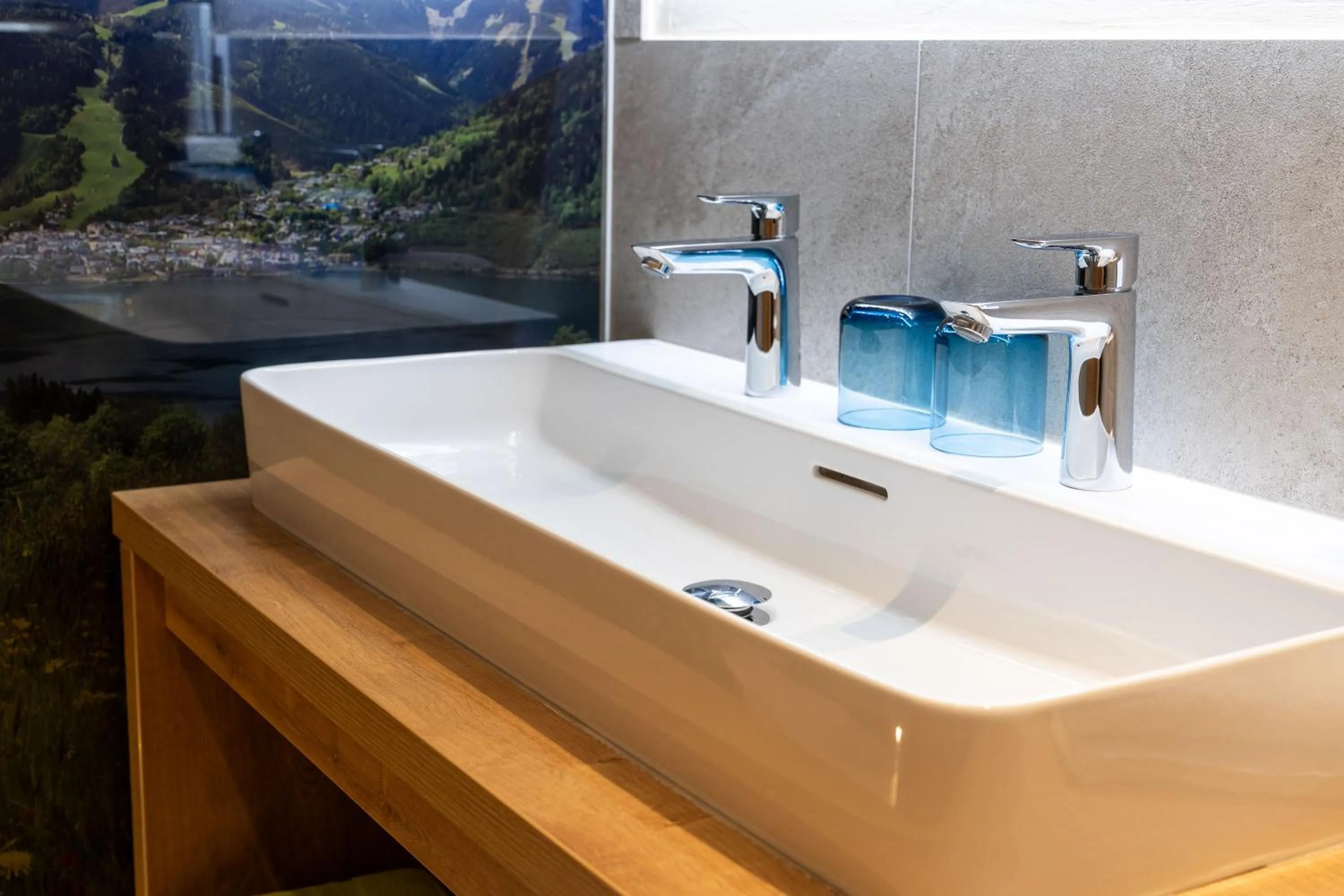 Bathroom in Hotel zum Hirschen Zell am See