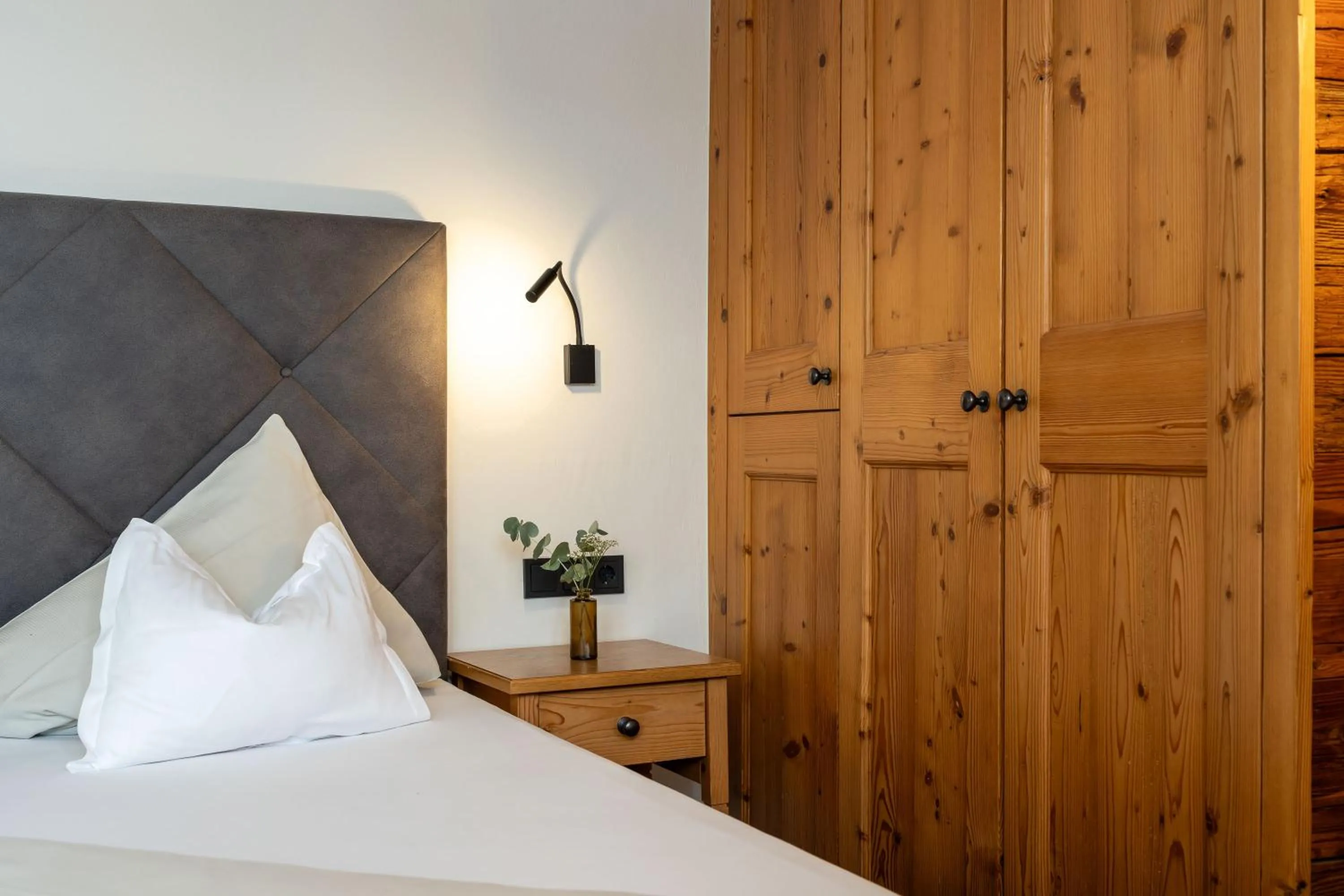 Bed in Hotel zum Hirschen Zell am See