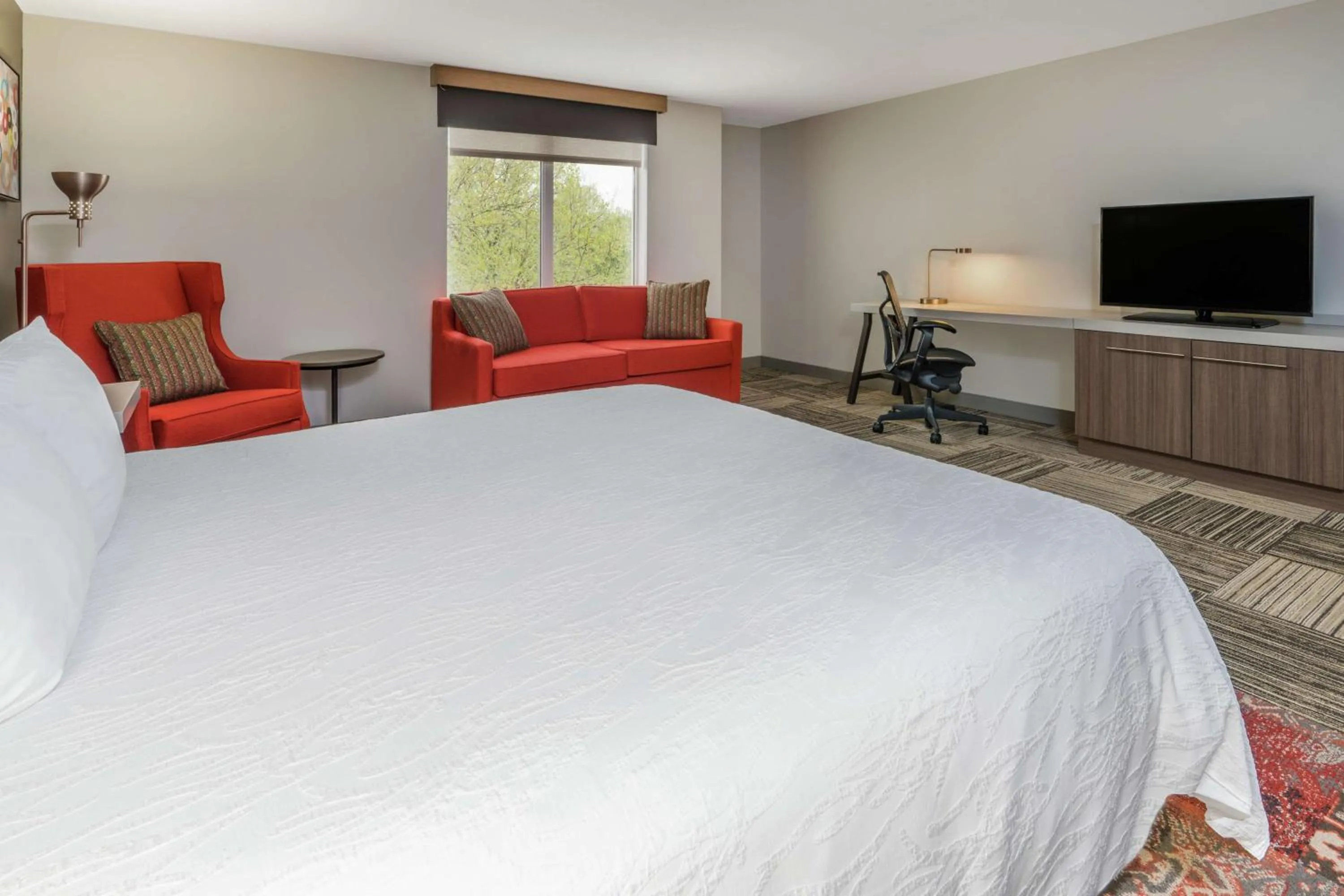 Bedroom, Bed in Hilton Garden Inn Syracuse