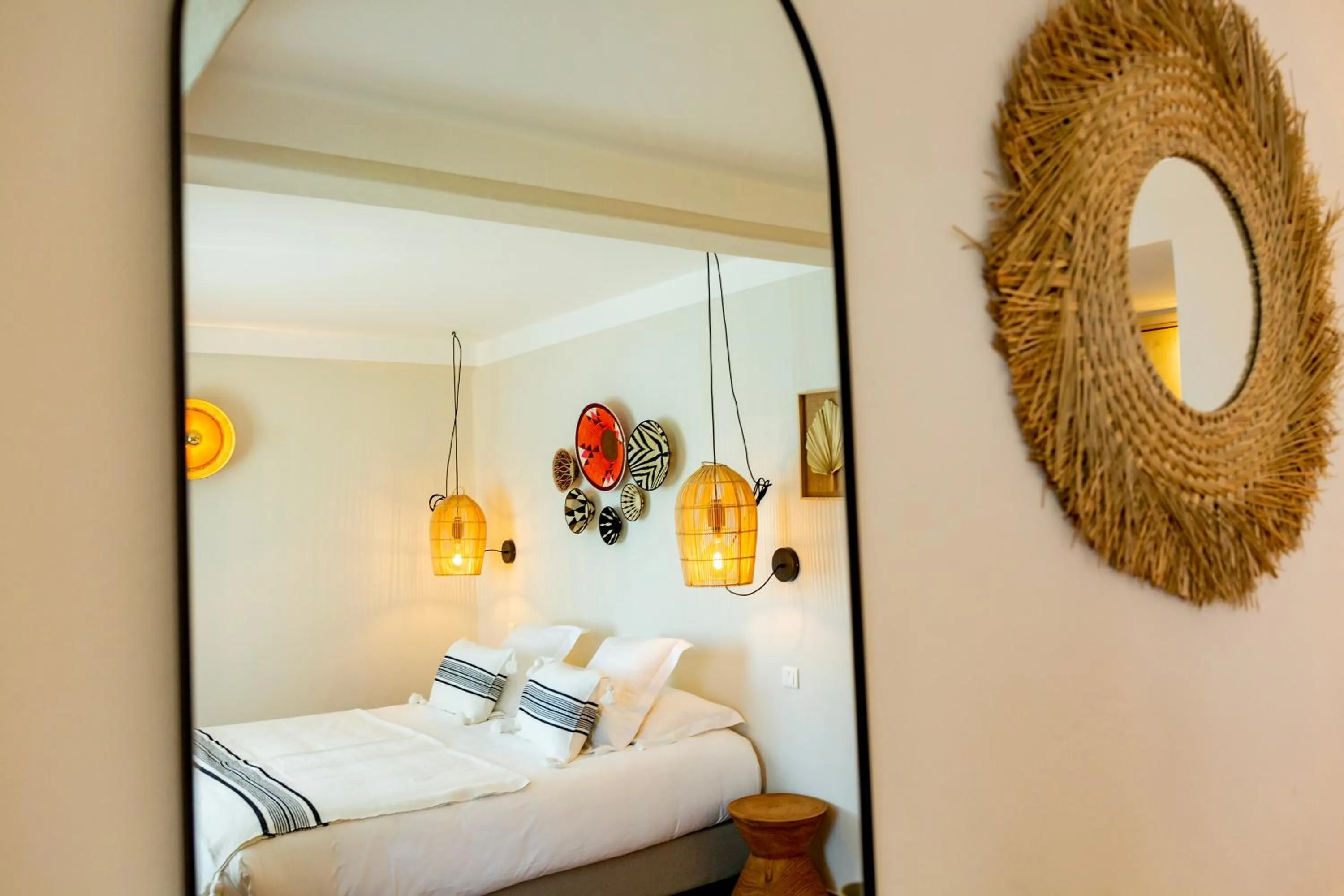 Decorative detail, Bed in Casa Santini x Roc Seven