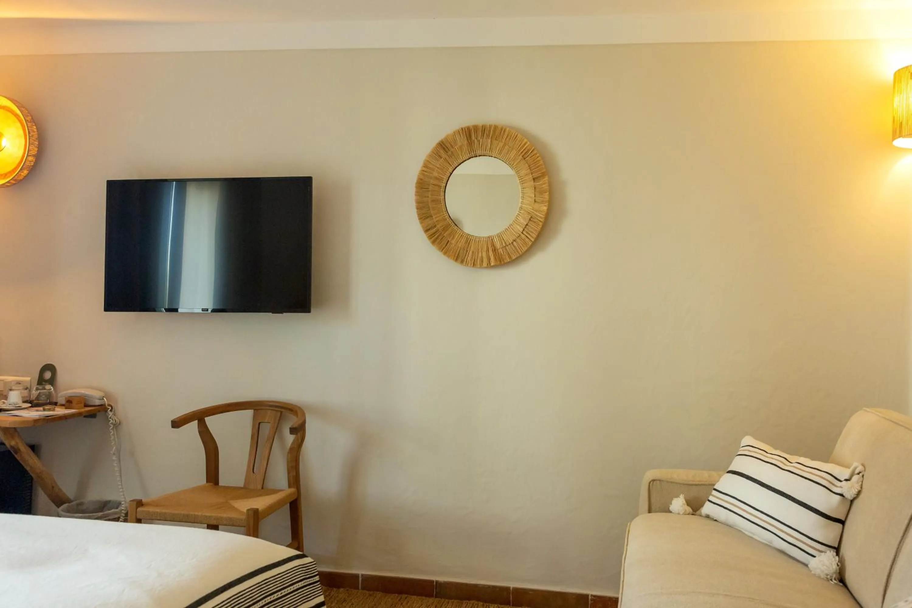 Bed in Casa Santini x Roc Seven