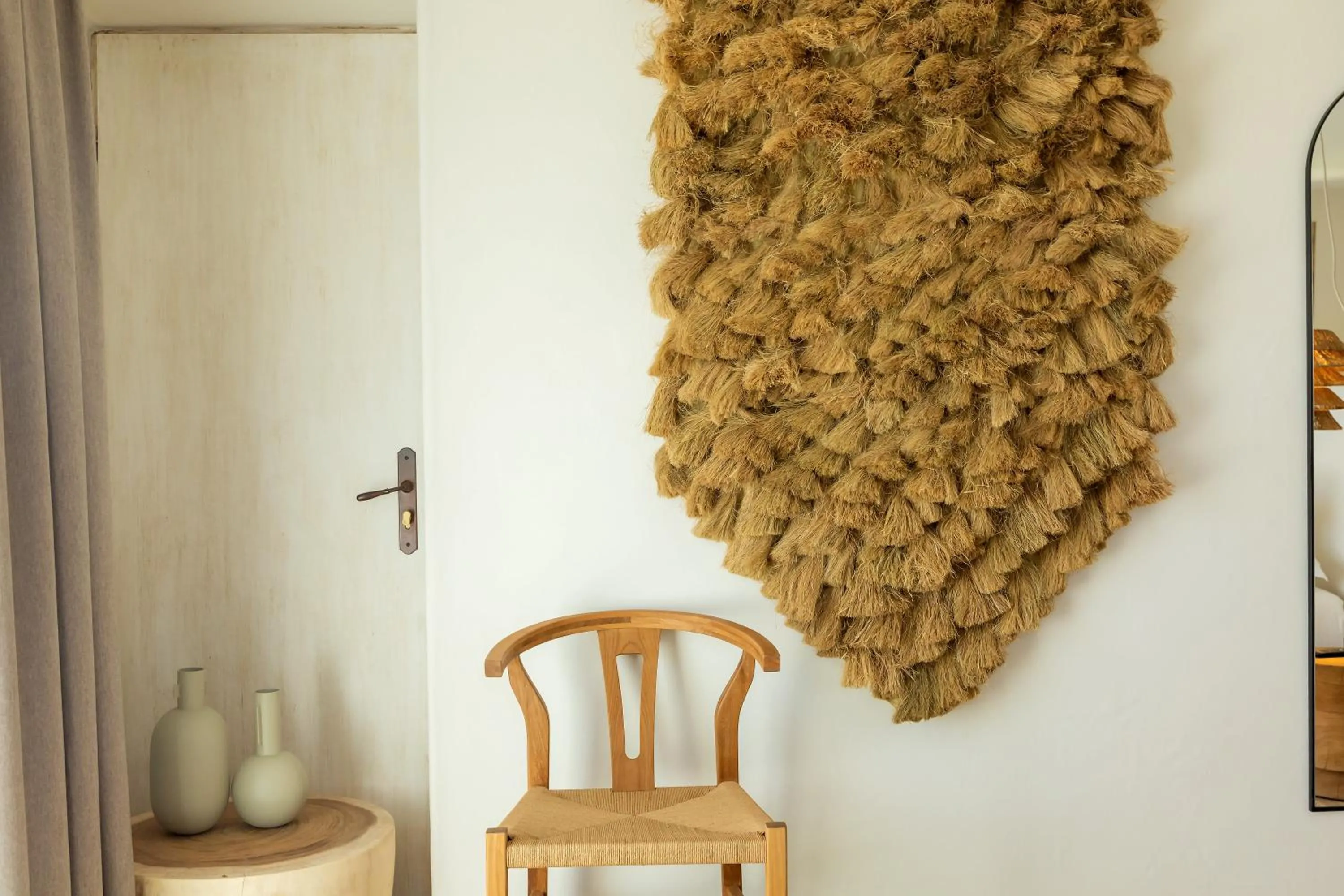 Decorative detail in Casa Santini x Roc Seven