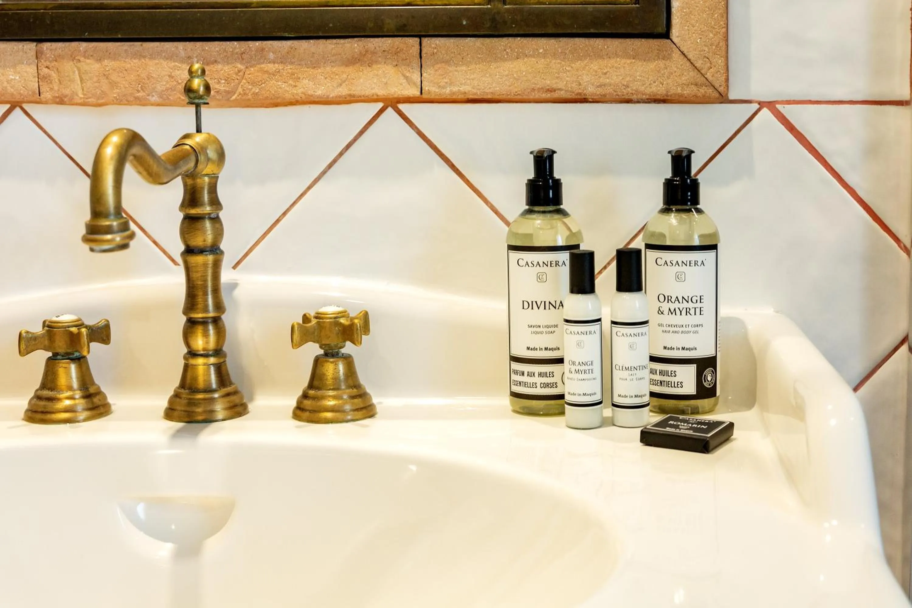 Bathroom in Casa Santini x Roc Seven